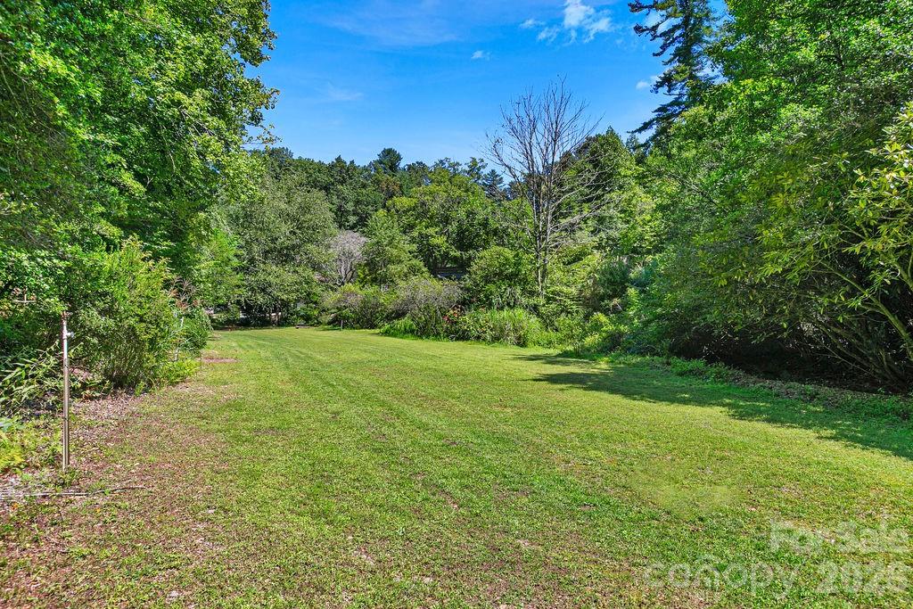 354 King Road — Pisgah Forest