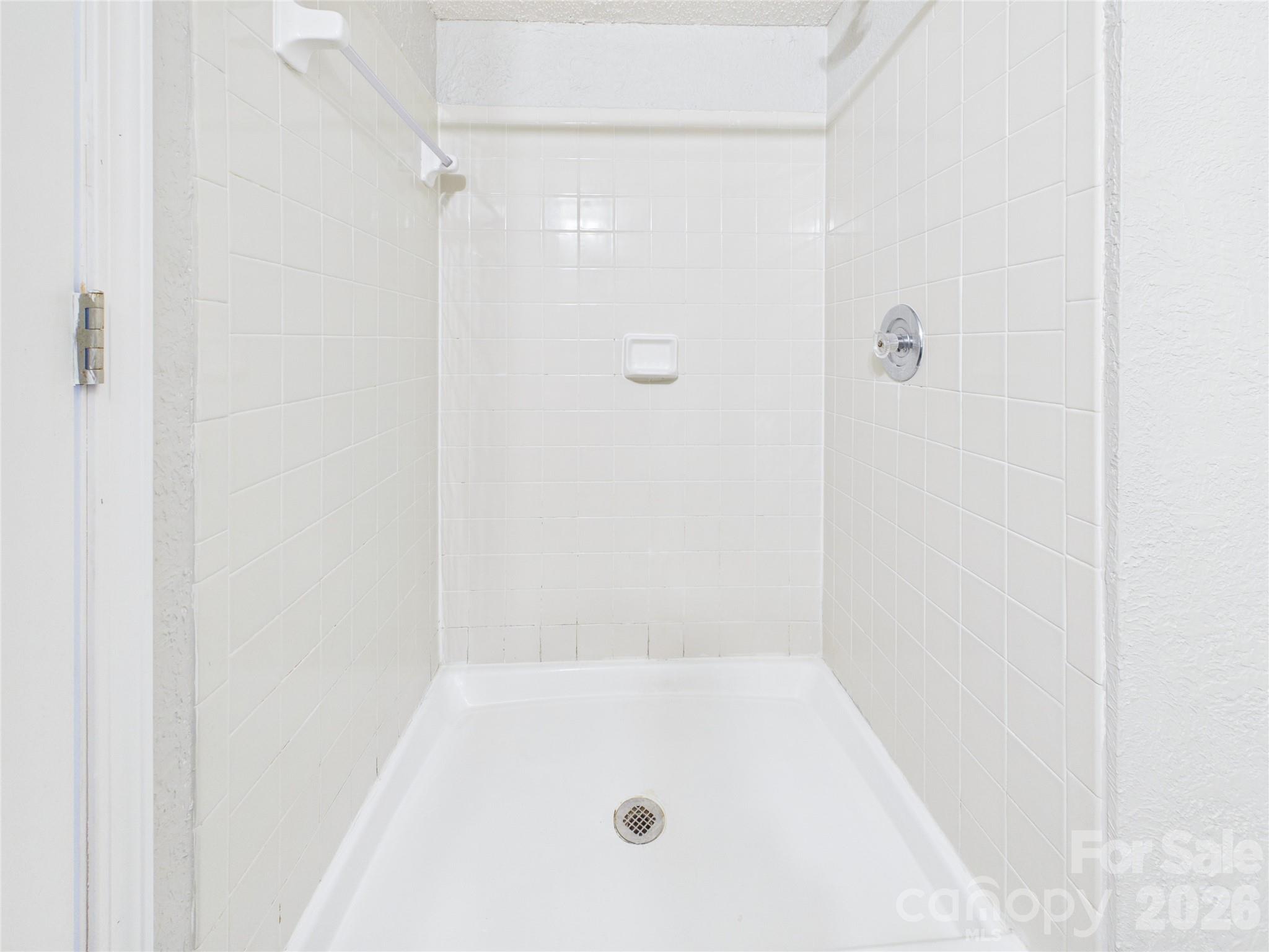 9511 Shannon Green Drive #APT E — Charlotte