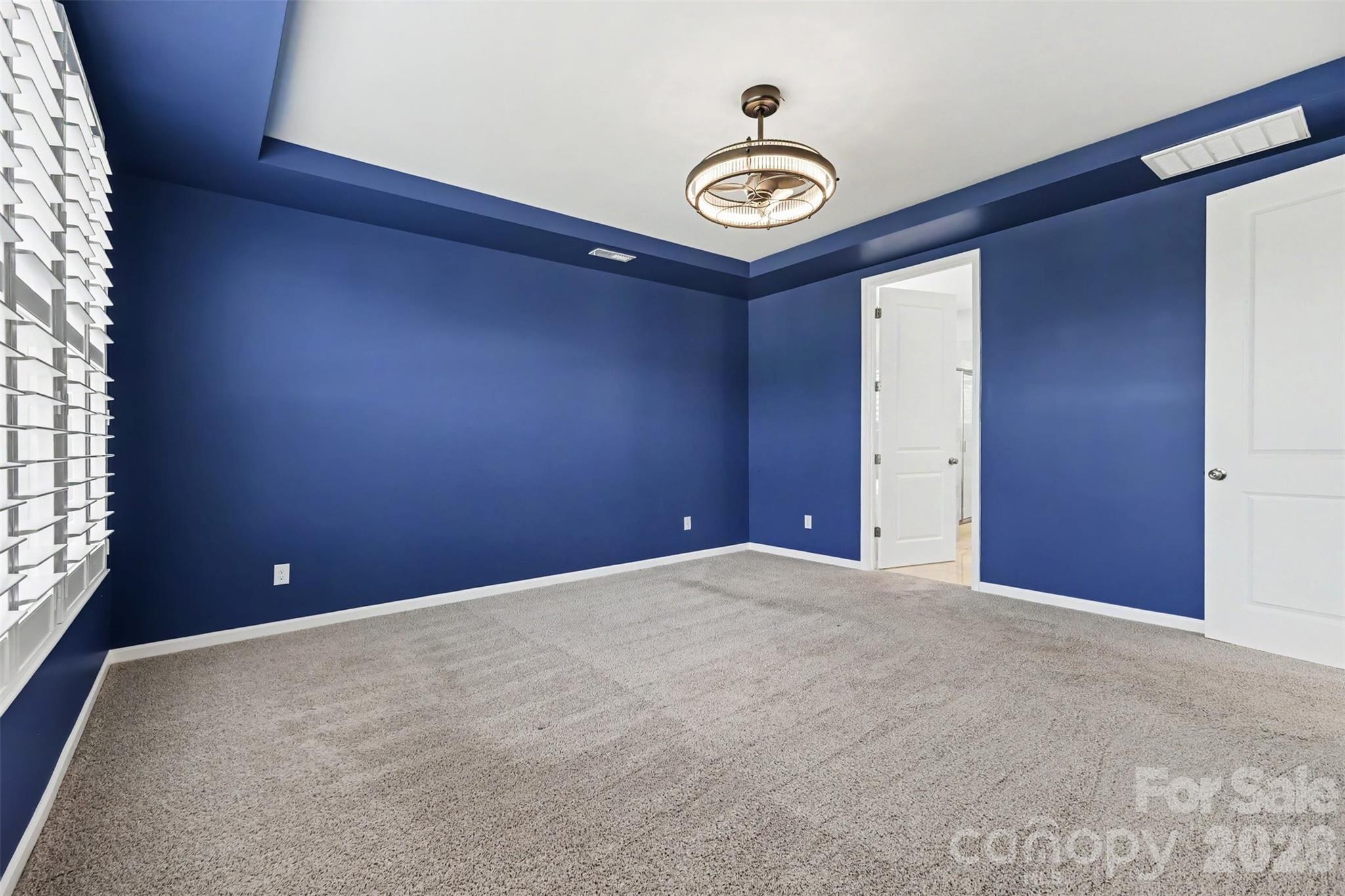 8017 Creek Park Drive — Denver