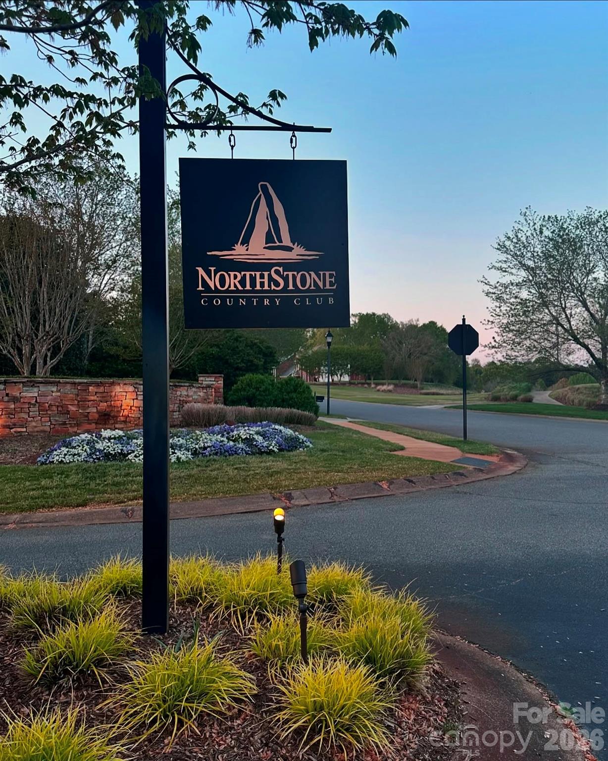 12602 Kemerton Lane — Huntersville