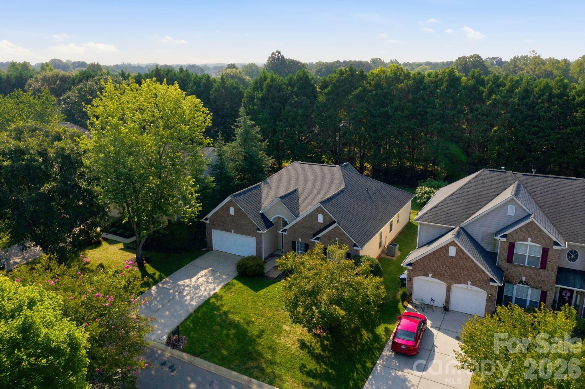 12602 Kemerton Lane — Huntersville