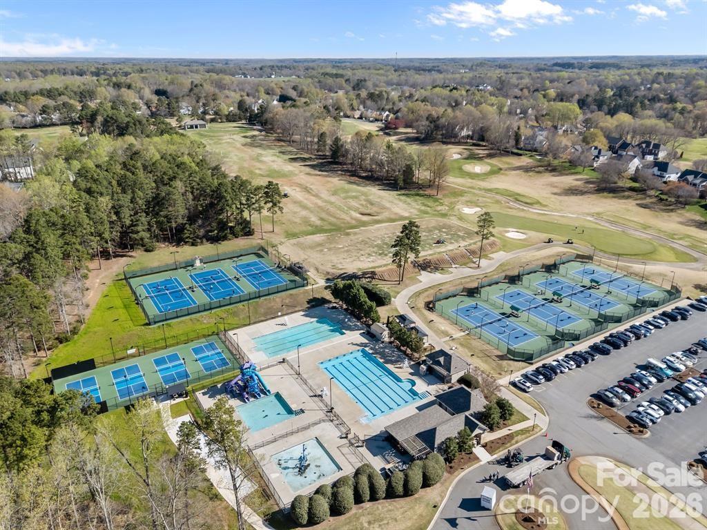 12602 Kemerton Lane — Huntersville