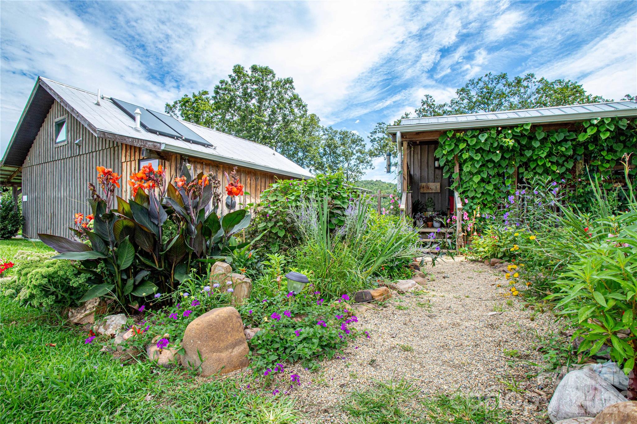 1295 Paint Rock Road — Hot Springs