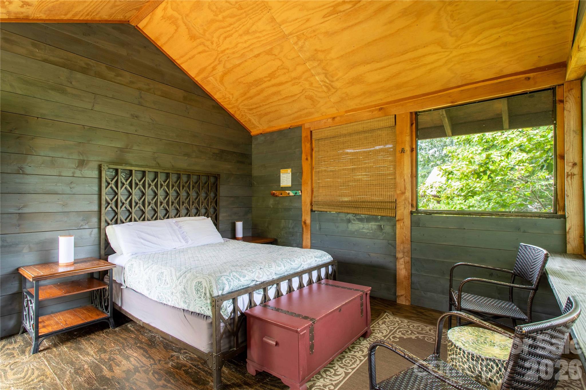 1295 Paint Rock Road — Hot Springs