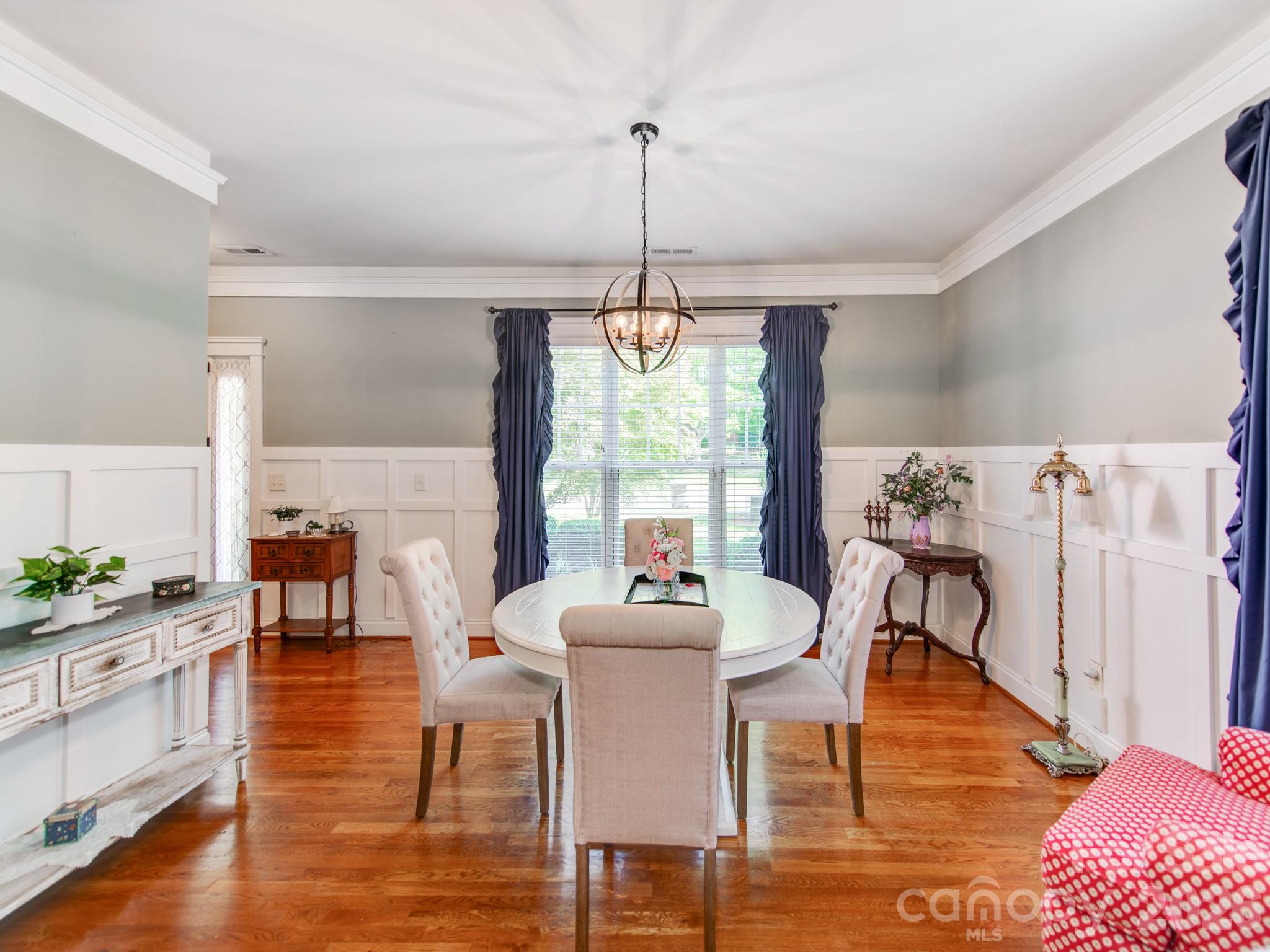 16415 Kelly Park Circle — Huntersville