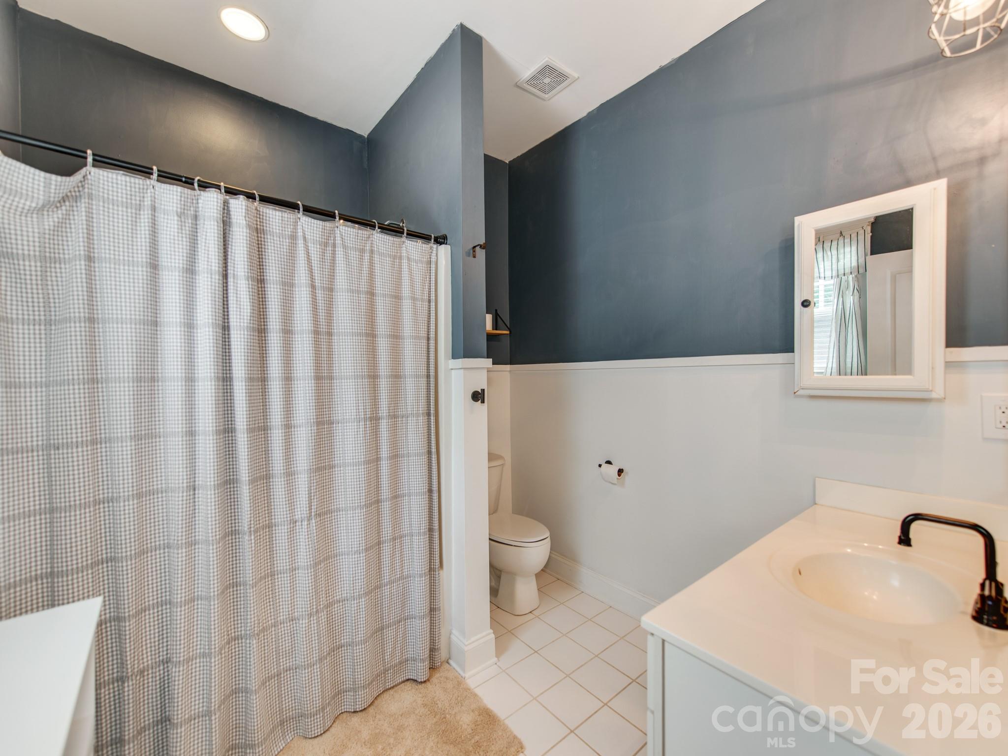 16415 Kelly Park Circle — Huntersville