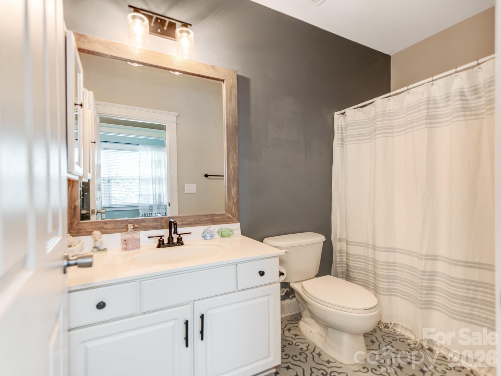 16415 Kelly Park Circle — Huntersville