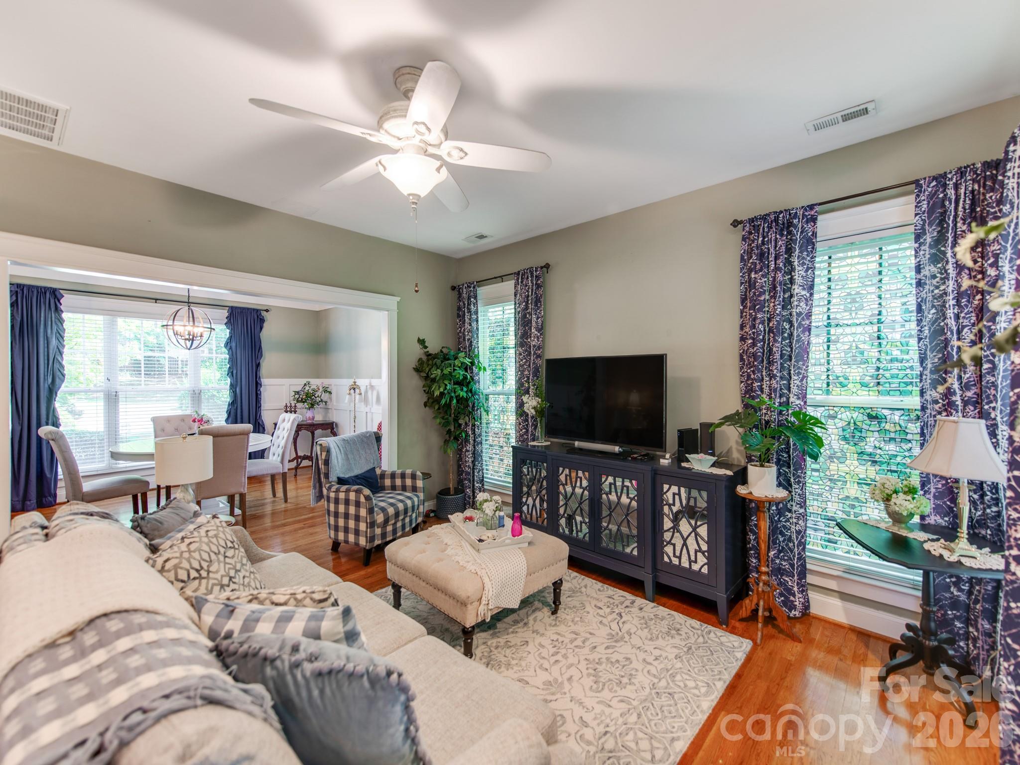 16415 Kelly Park Circle — Huntersville