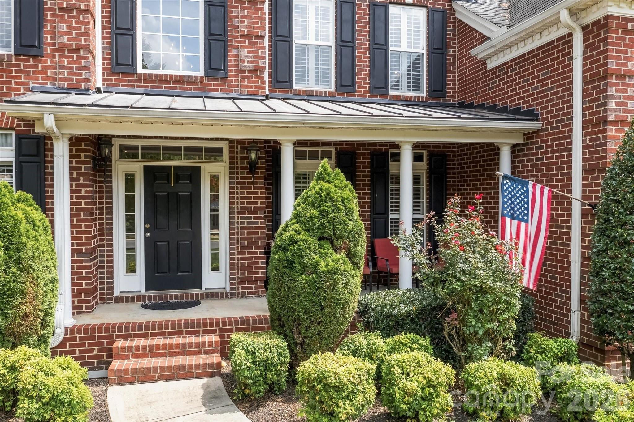 309 Stonewater Bay Lane — Mount Holly