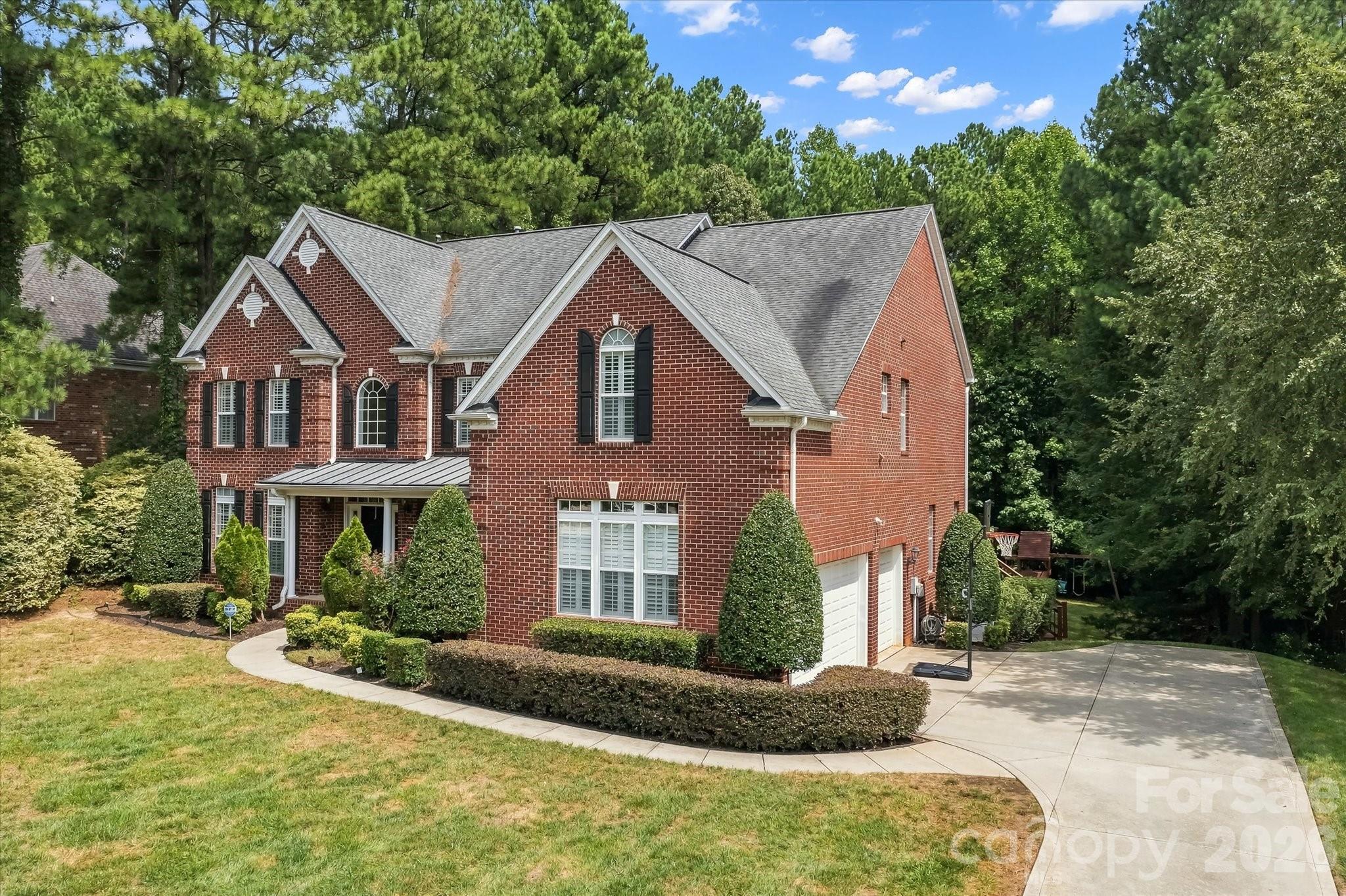 309 Stonewater Bay Lane — Mount Holly