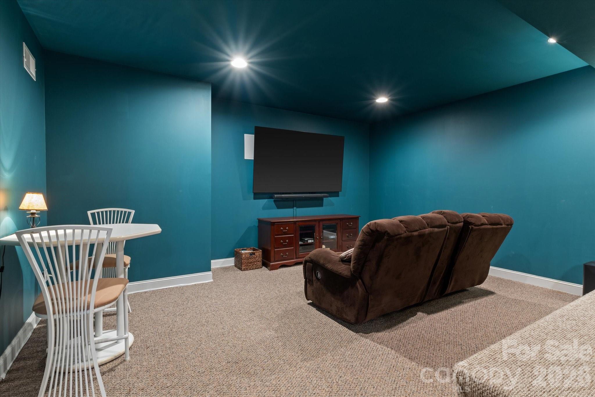 309 Stonewater Bay Lane — Mount Holly