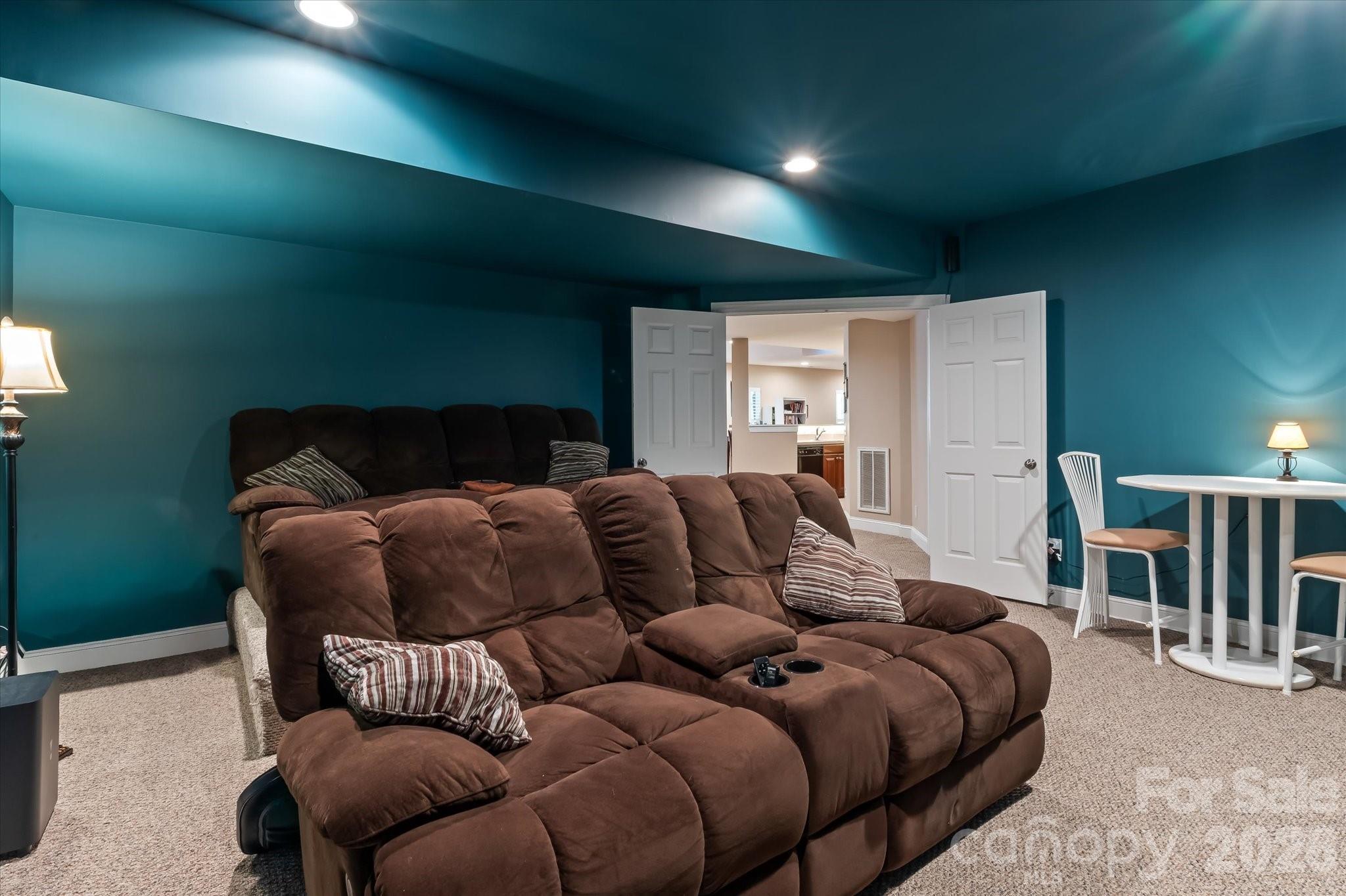 309 Stonewater Bay Lane — Mount Holly