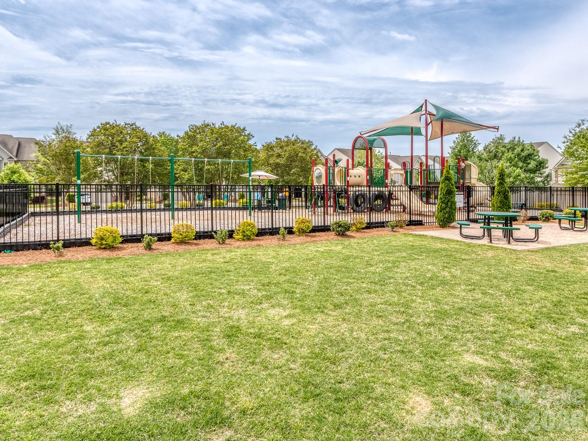 4128 Park South Station Boulevard — Charlotte