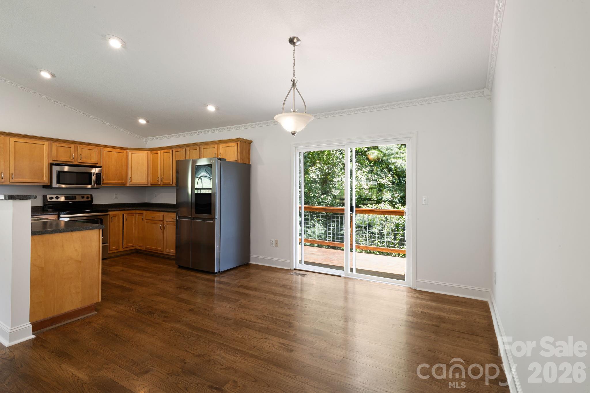 184 Scarlett Ridge Drive — Marshall