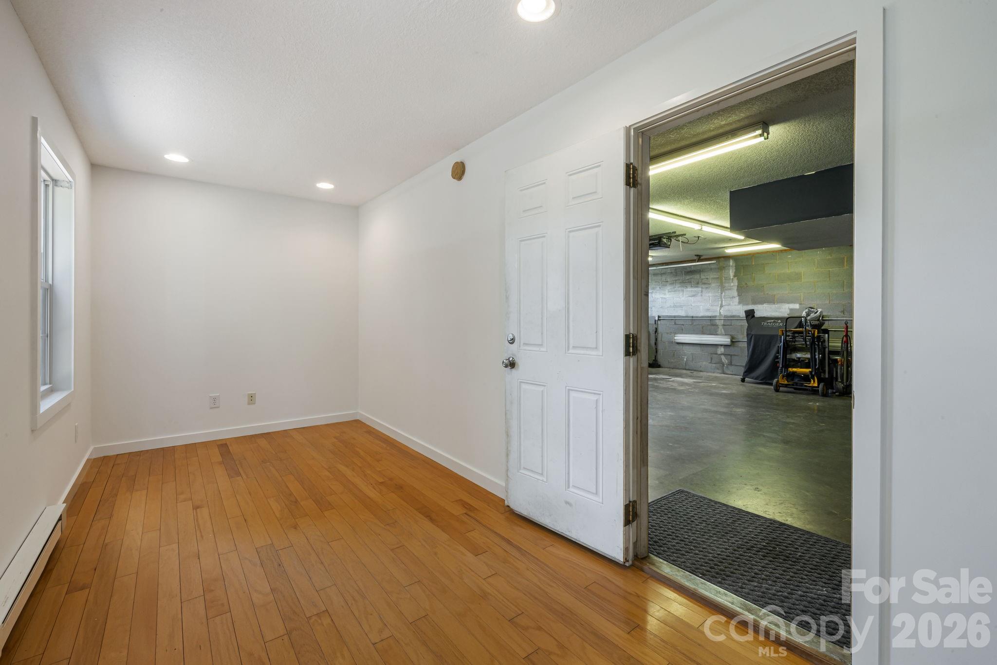 184 Scarlett Ridge Drive — Marshall
