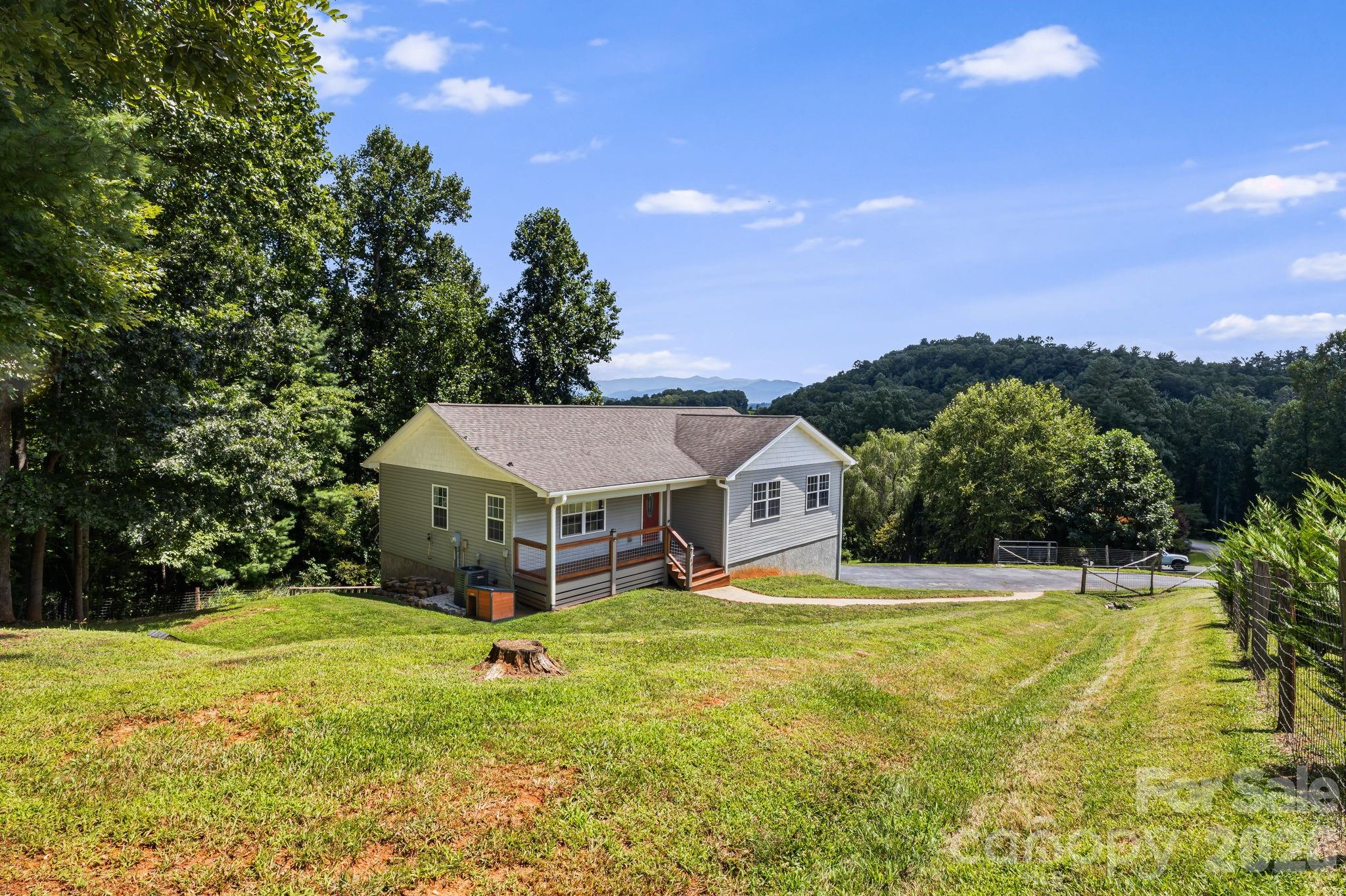 184 Scarlett Ridge Drive — Marshall