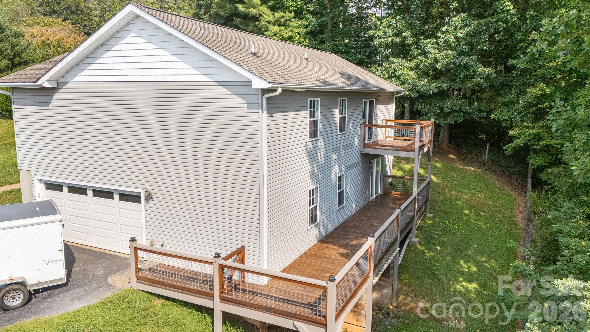 184 Scarlett Ridge Drive — Marshall