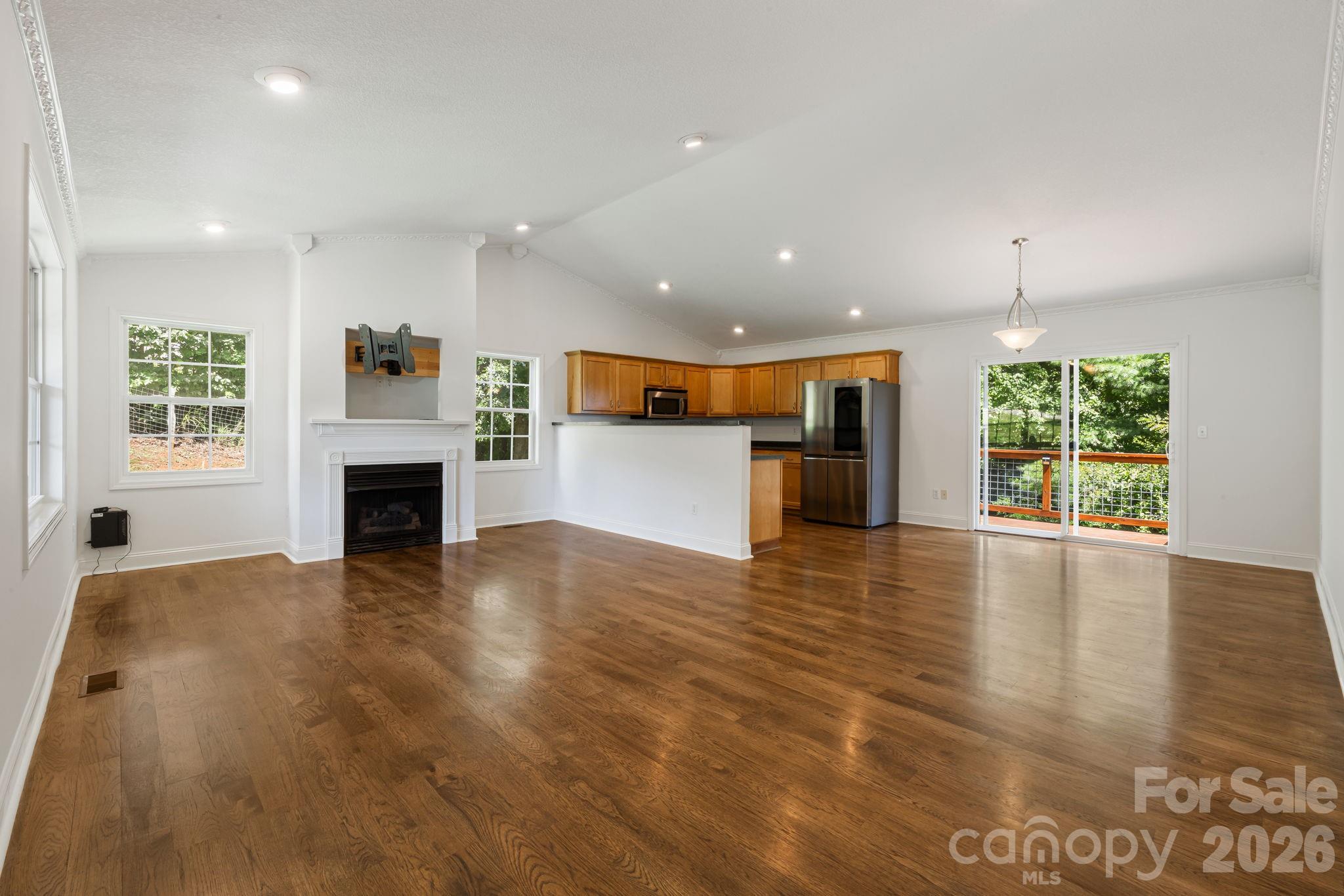 184 Scarlett Ridge Drive — Marshall