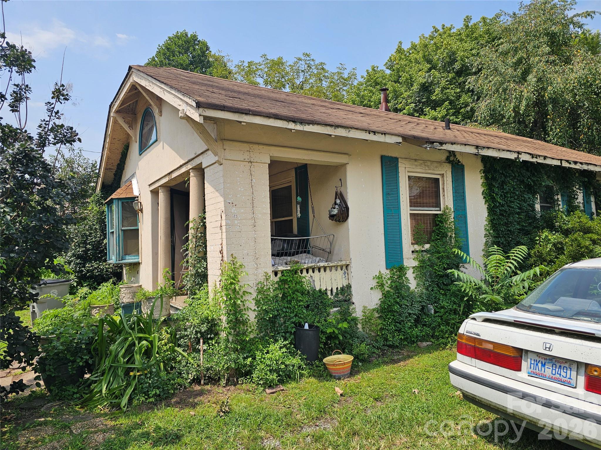 504 NW Hospital Avenue — Lenoir