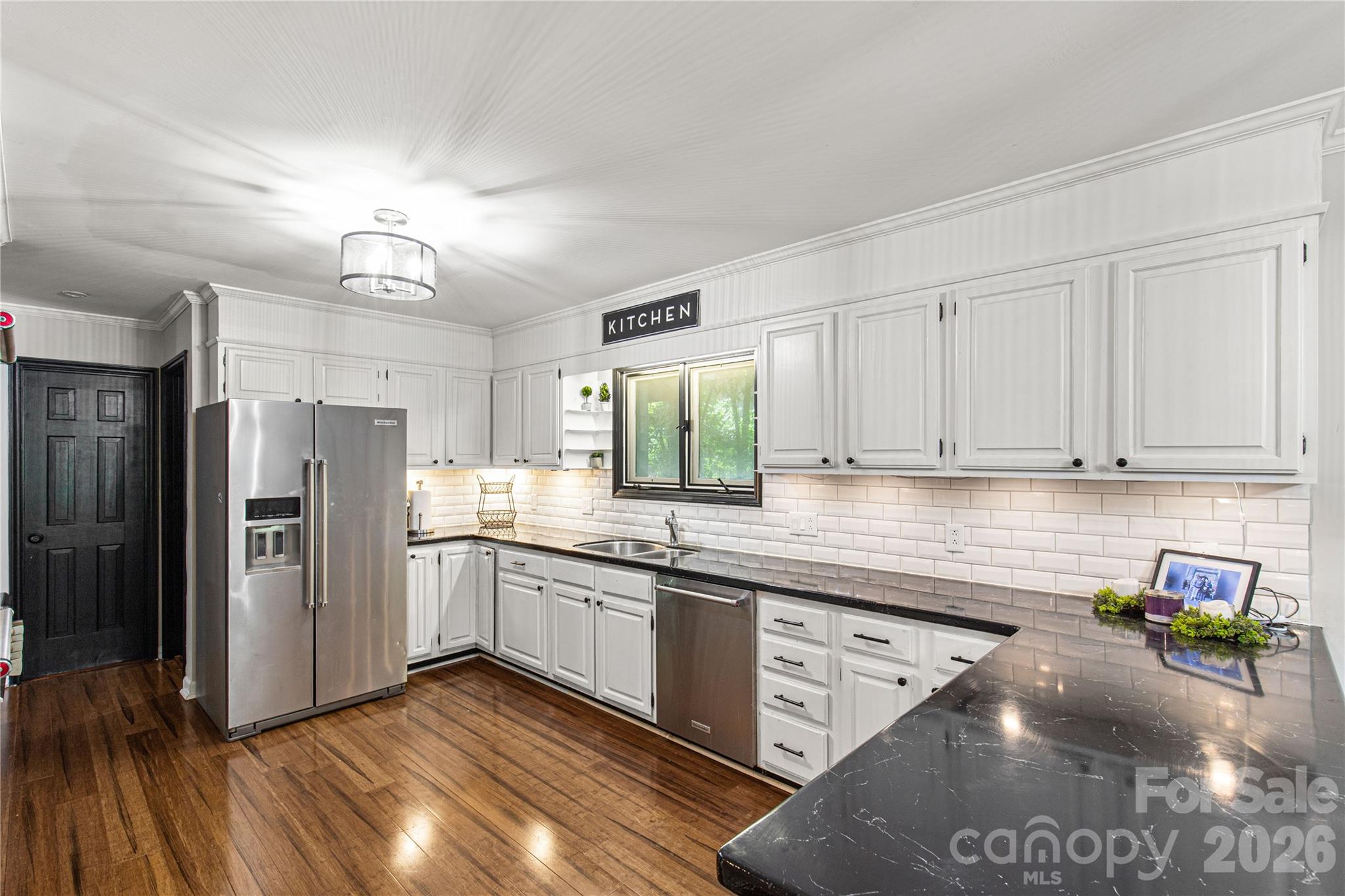 5 Oak Leaf Road — Clover