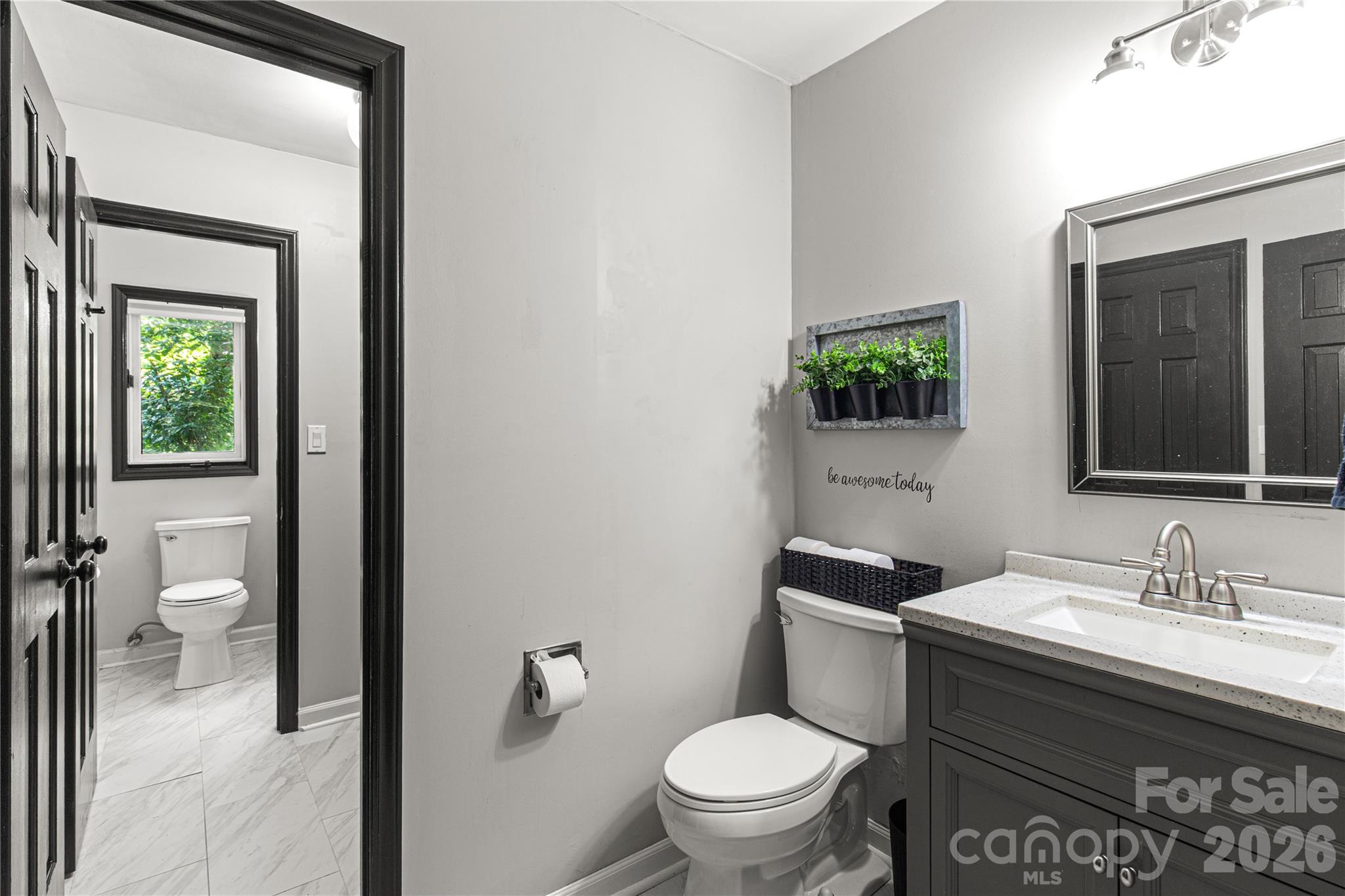 5 Oak Leaf Road — Clover