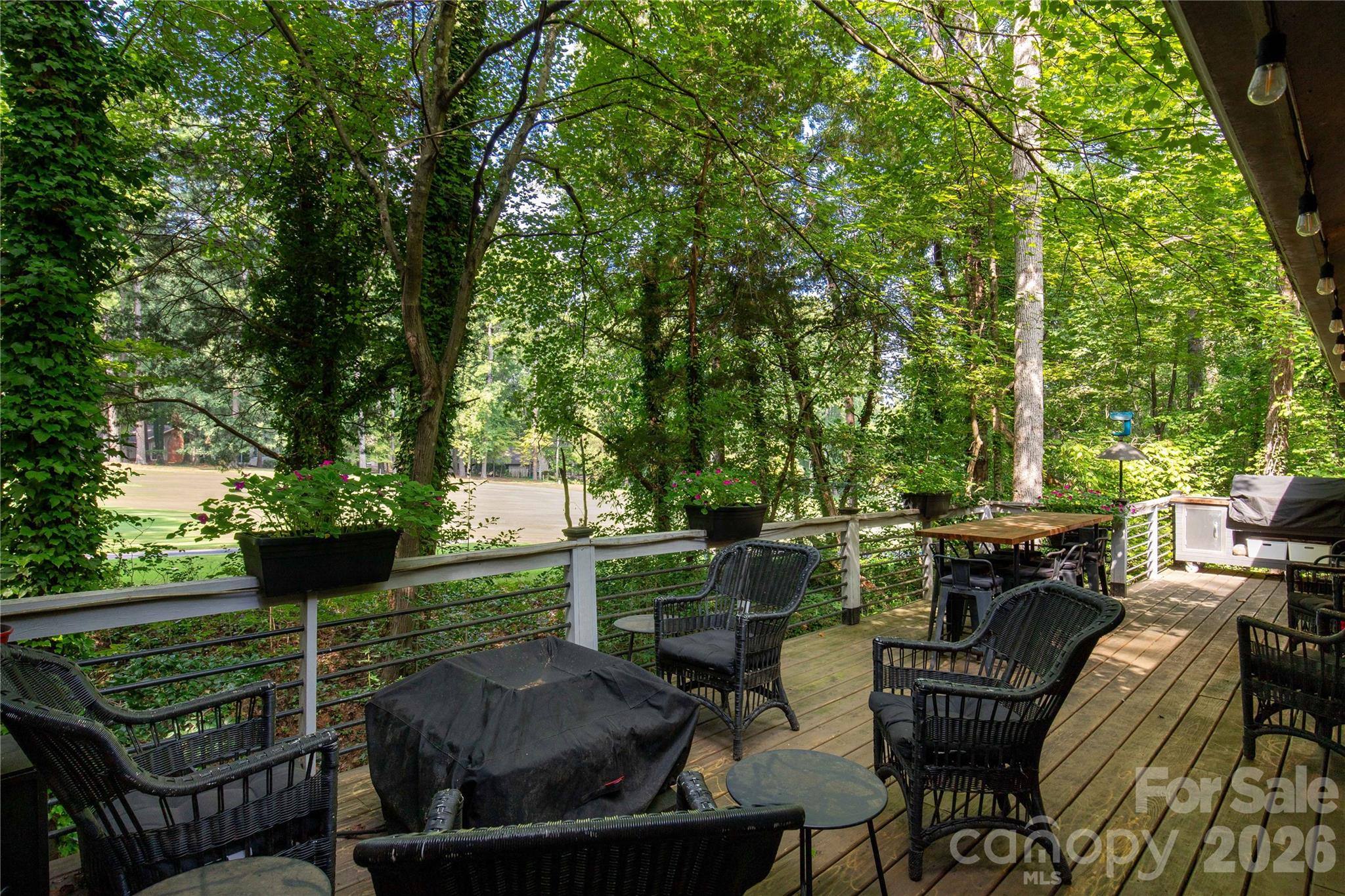 5 Oak Leaf Road — Clover
