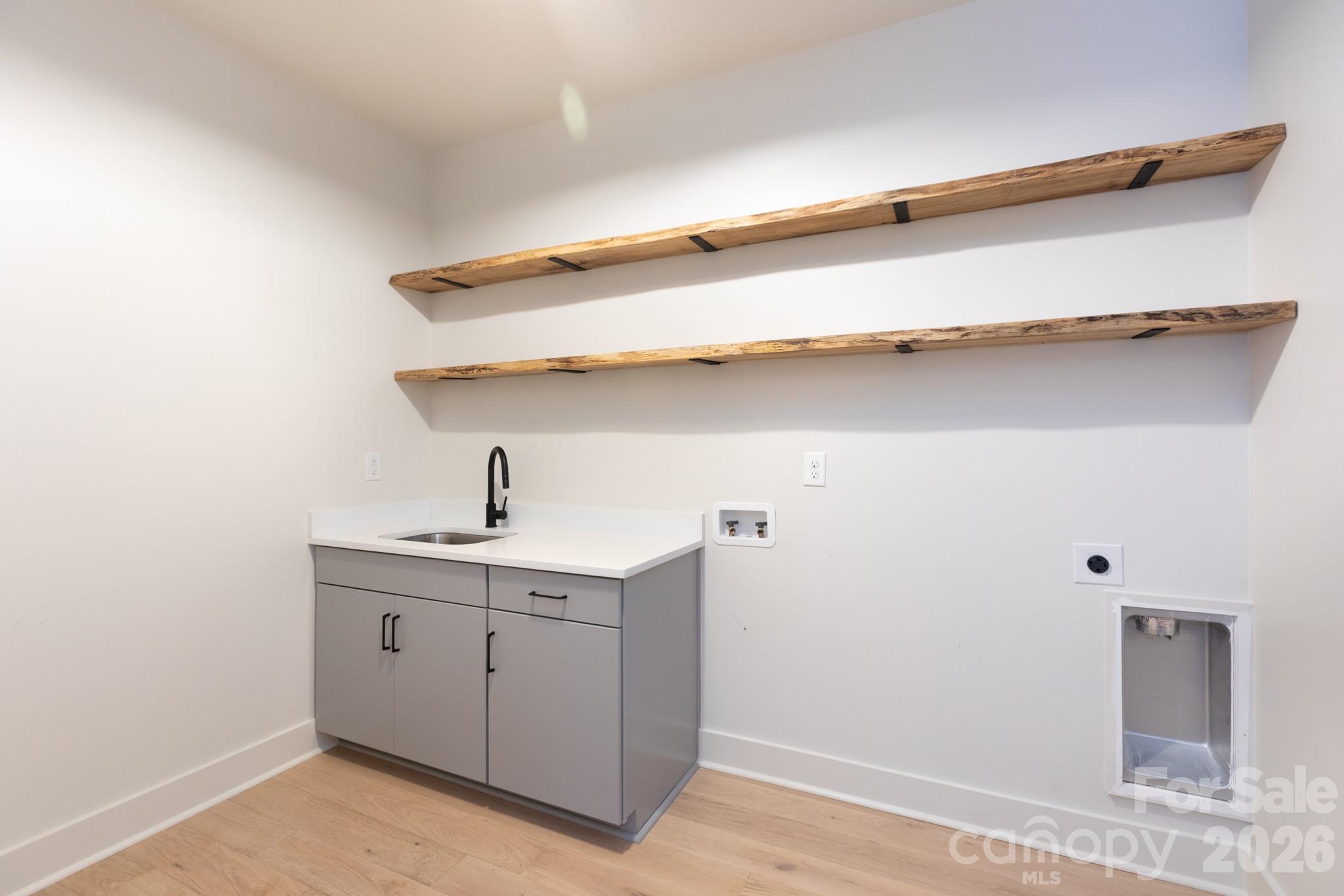 1602 Herrin Avenue — Charlotte