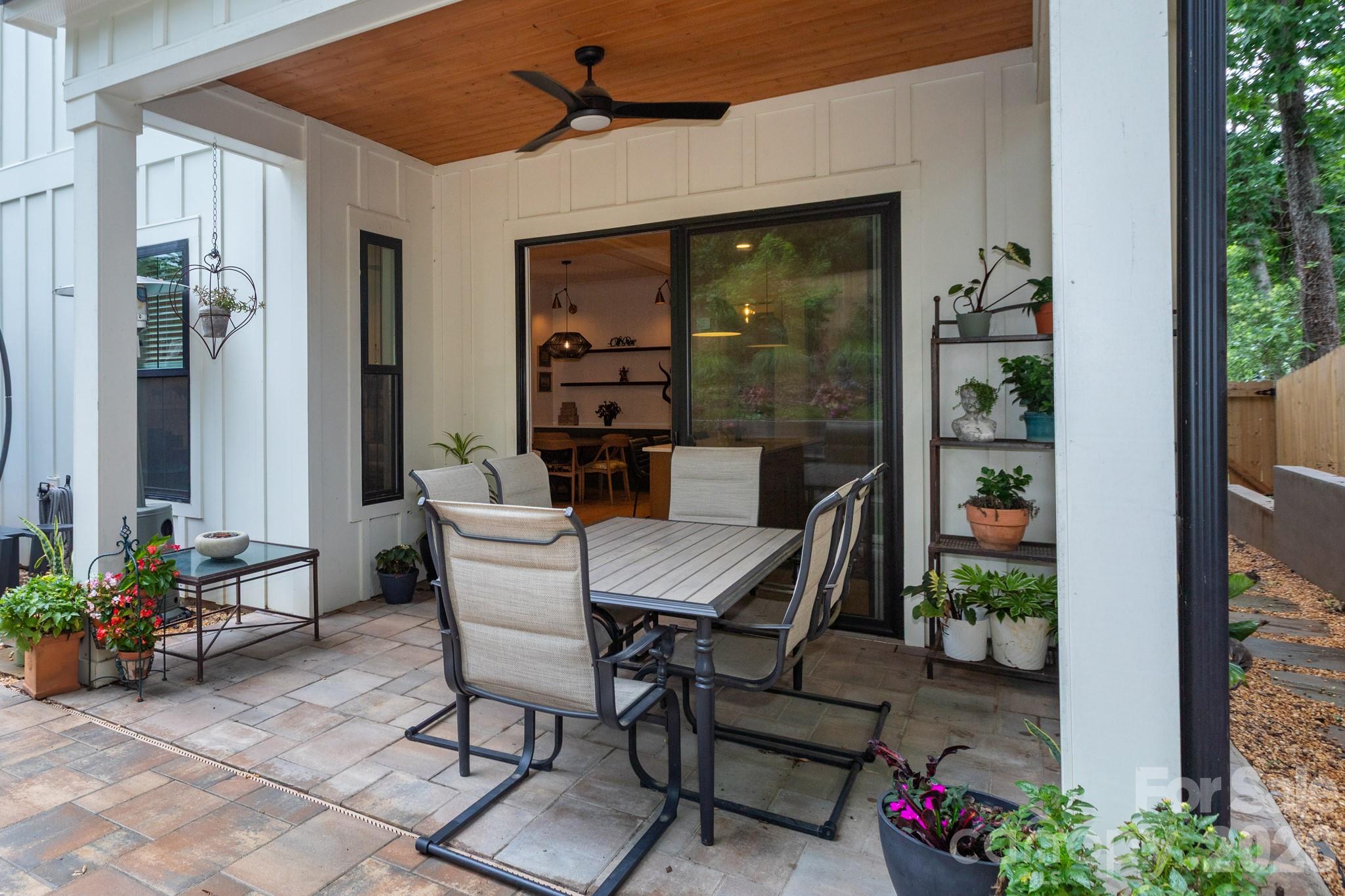 1602 Herrin Avenue — Charlotte