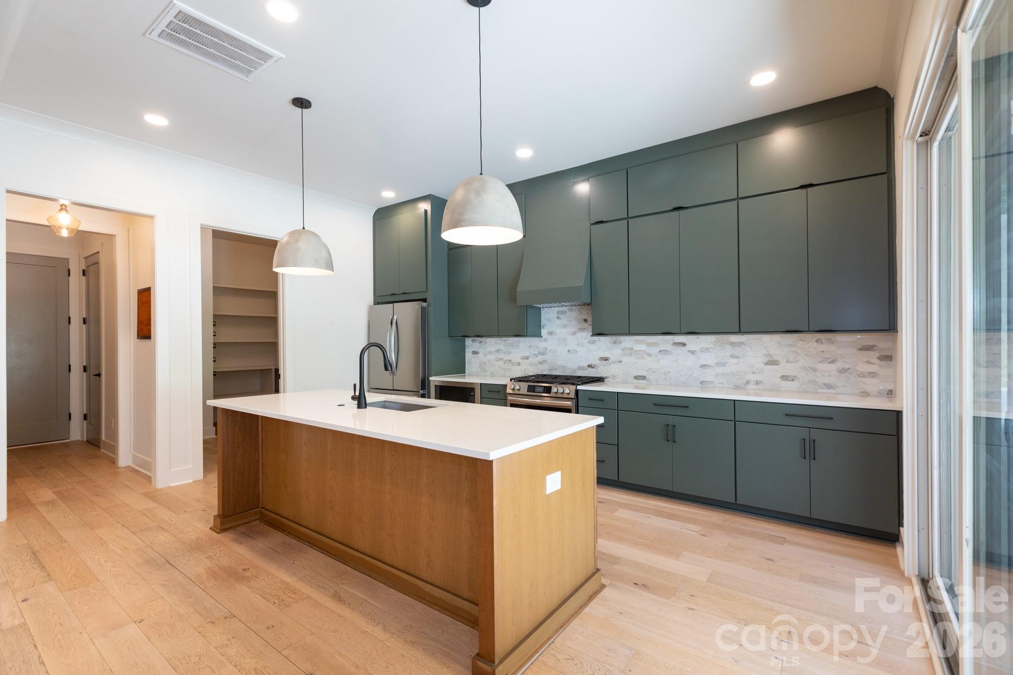 1602 Herrin Avenue — Charlotte