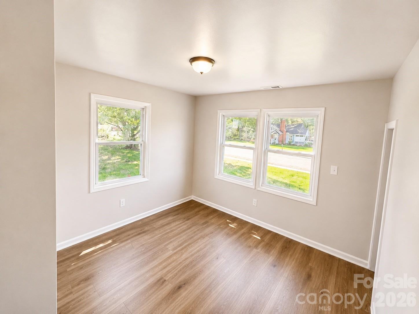 302 S Myrtle School Road — Gastonia