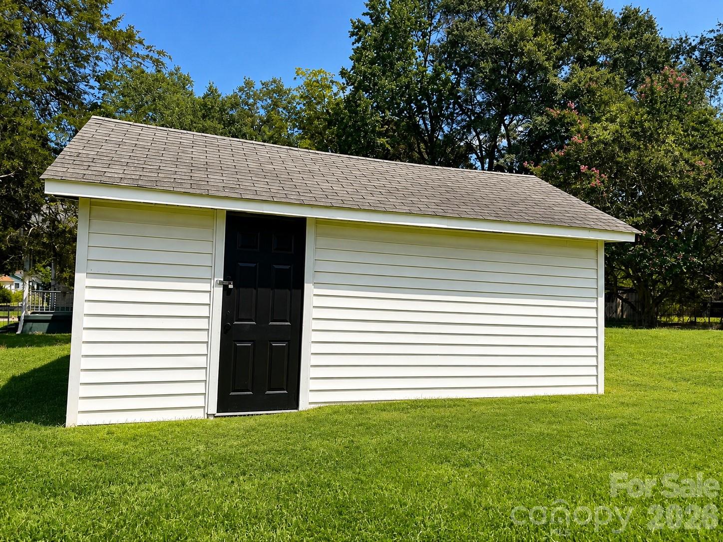 302 S Myrtle School Road — Gastonia