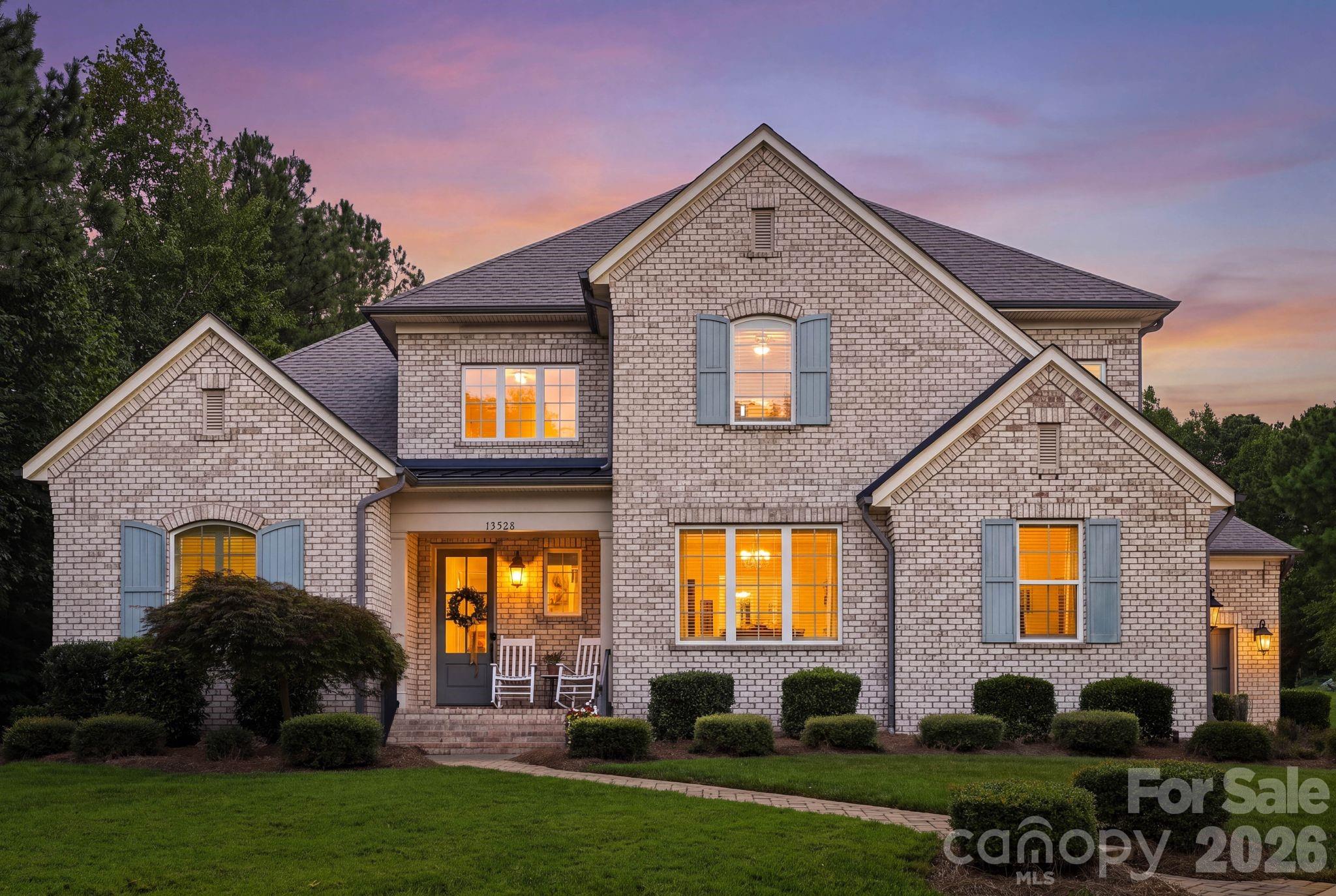 13528 Castleford Drive — Charlotte