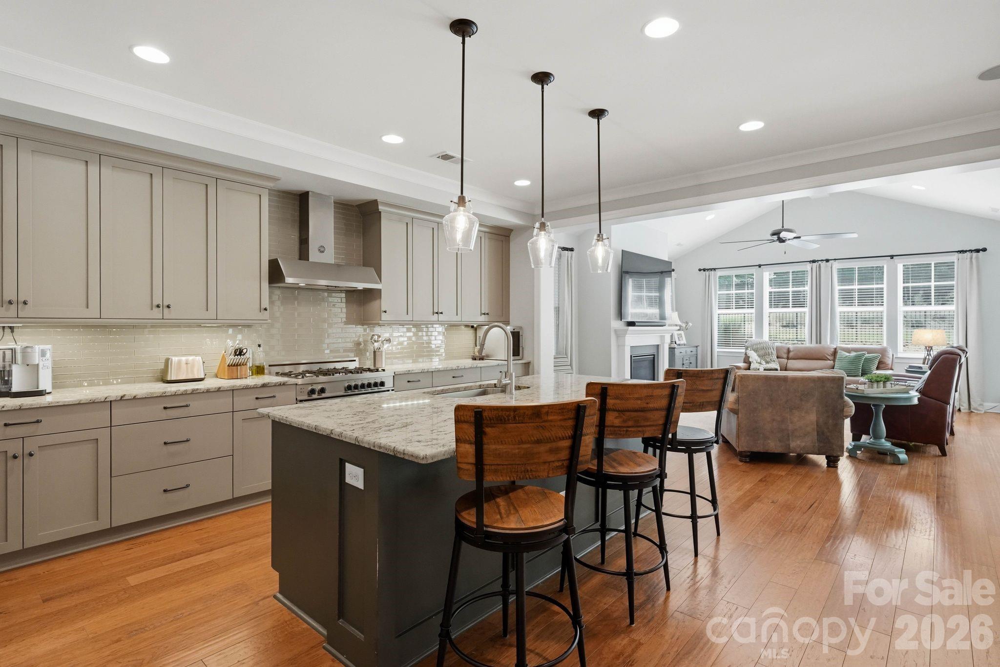 13528 Castleford Drive — Charlotte