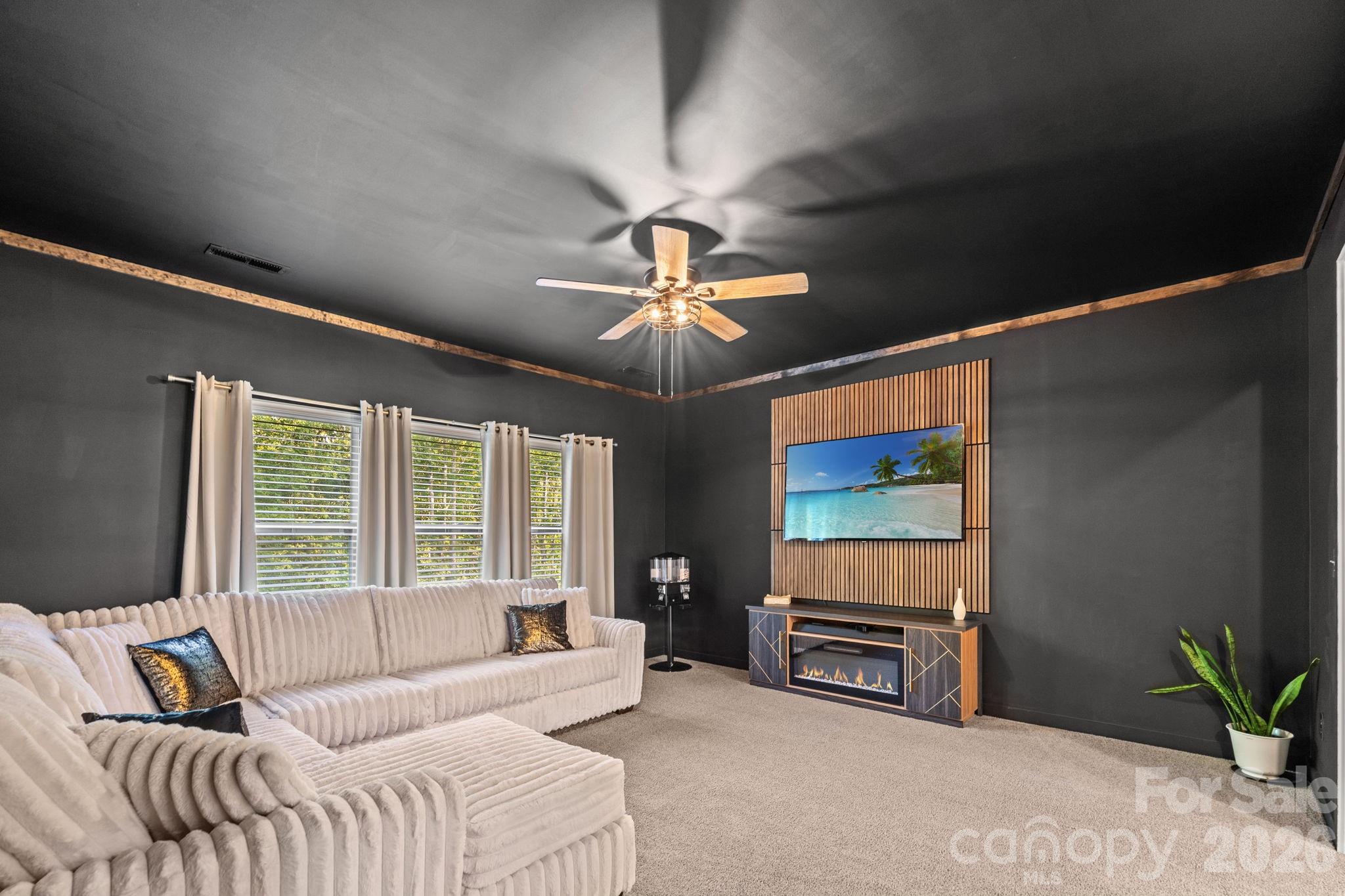 4298 Brandy Creek Court — Clover