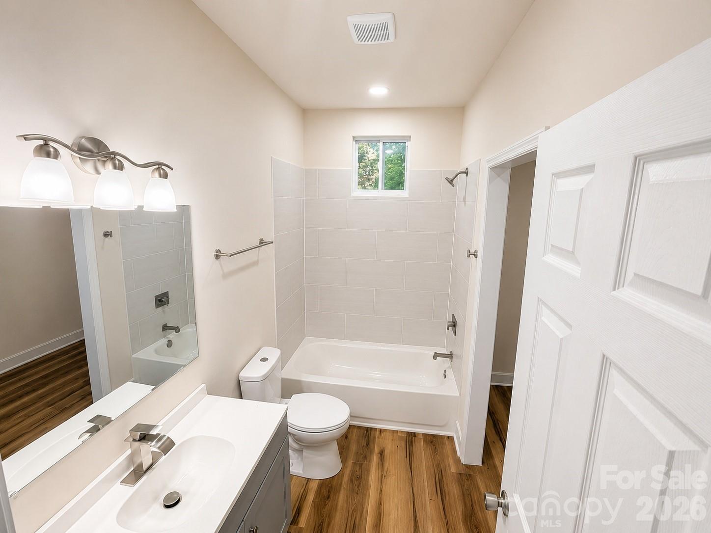 109 N Gregory Street — Lancaster