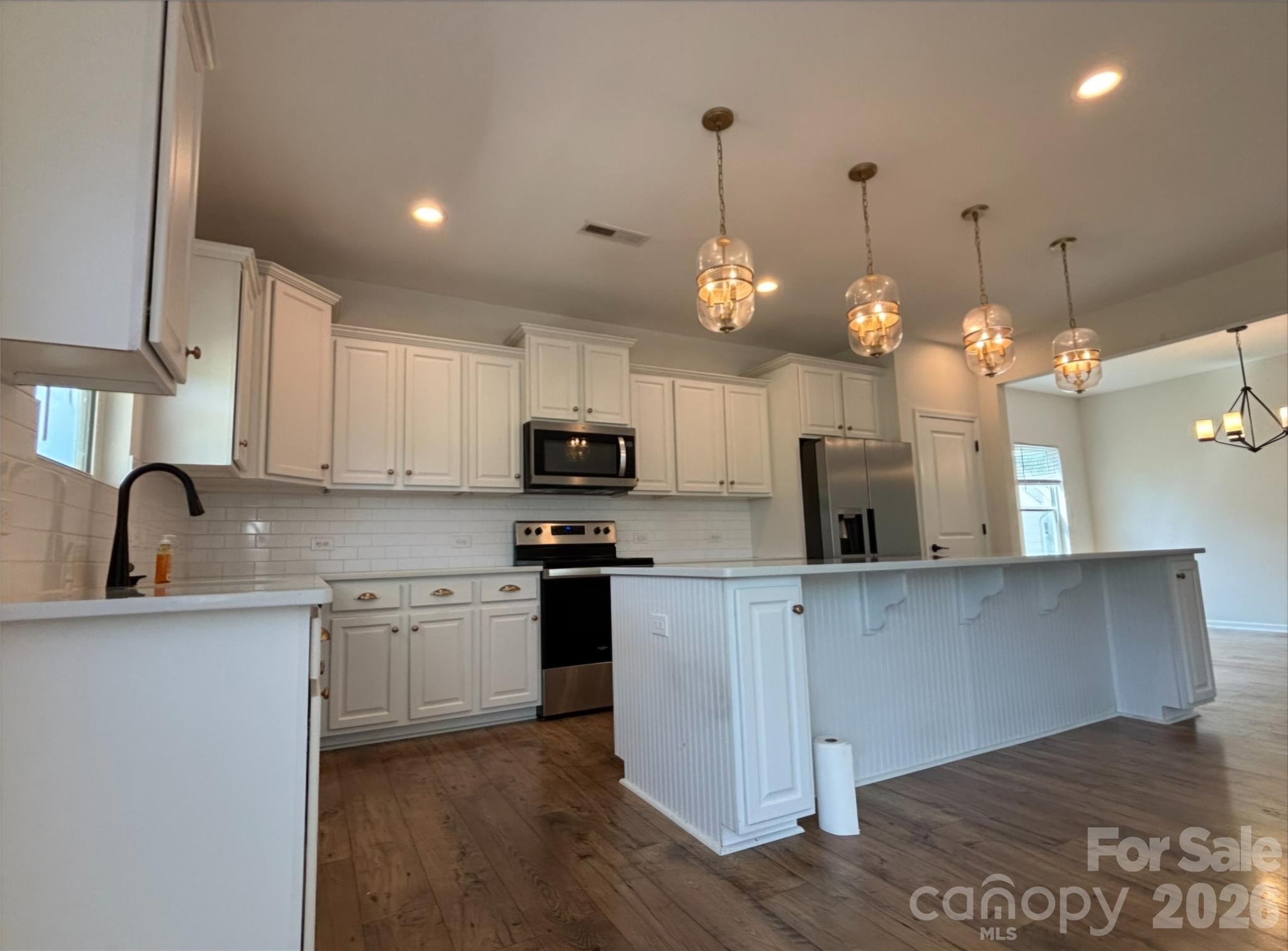 223 Old Harbor Drive — Mount Gilead