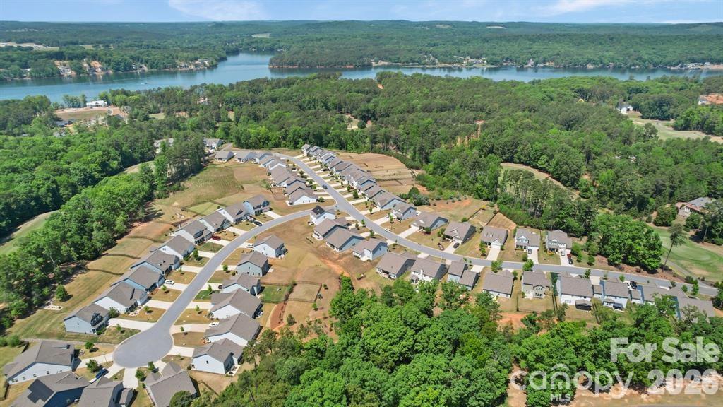 223 Old Harbor Drive — Mount Gilead