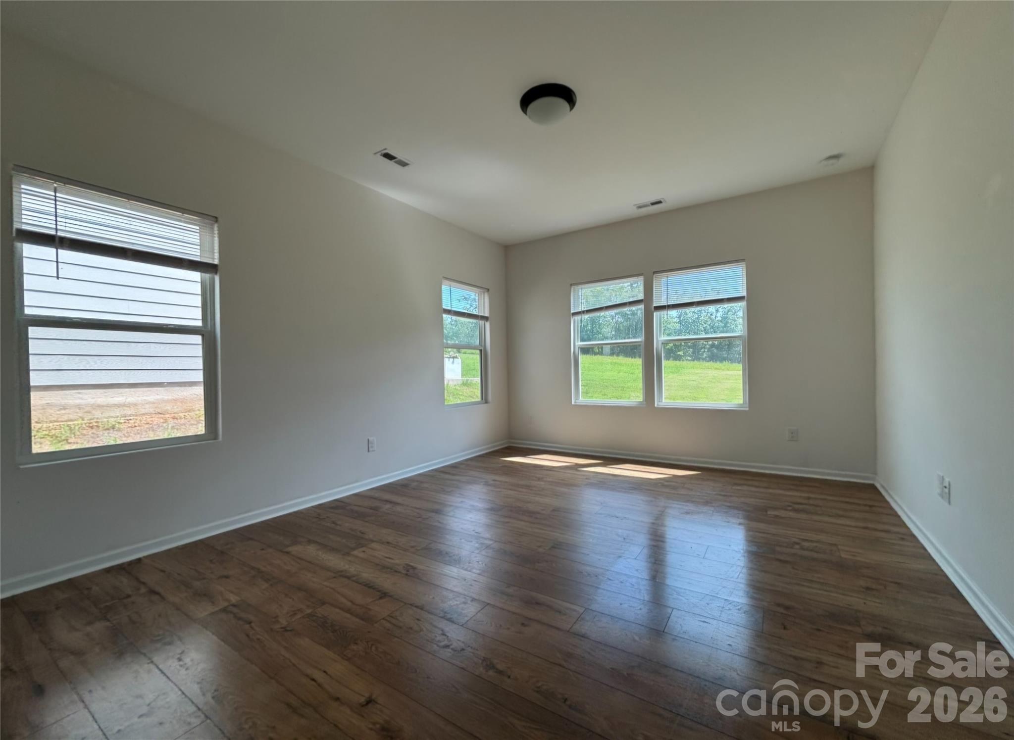 223 Old Harbor Drive — Mount Gilead