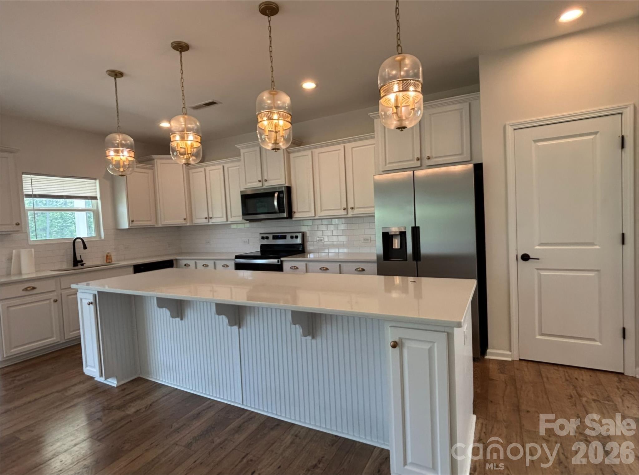 223 Old Harbor Drive — Mount Gilead