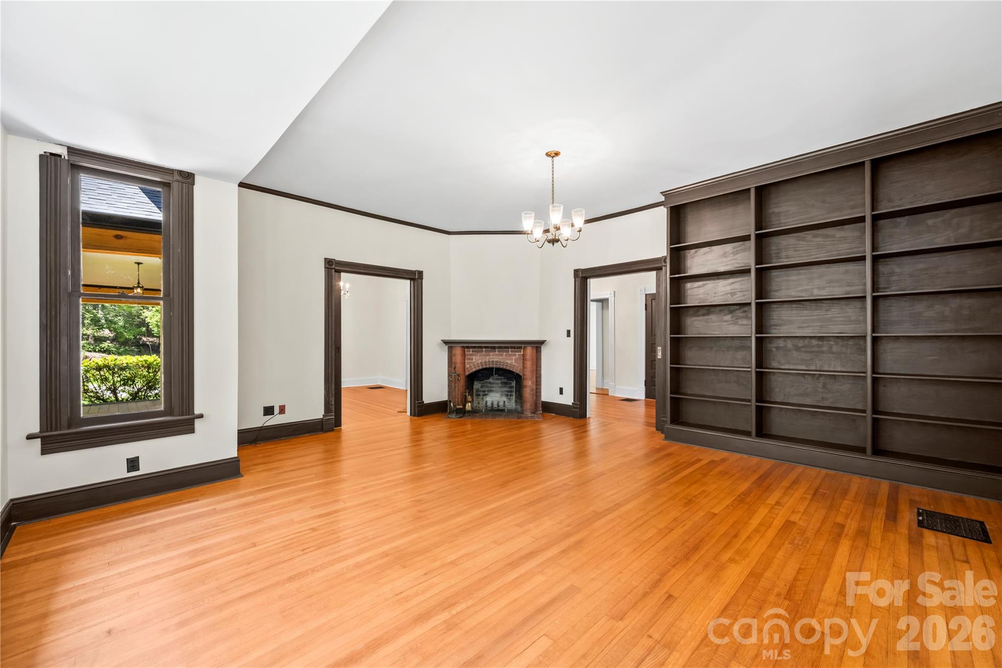 103 Hyde Avenue — Tryon