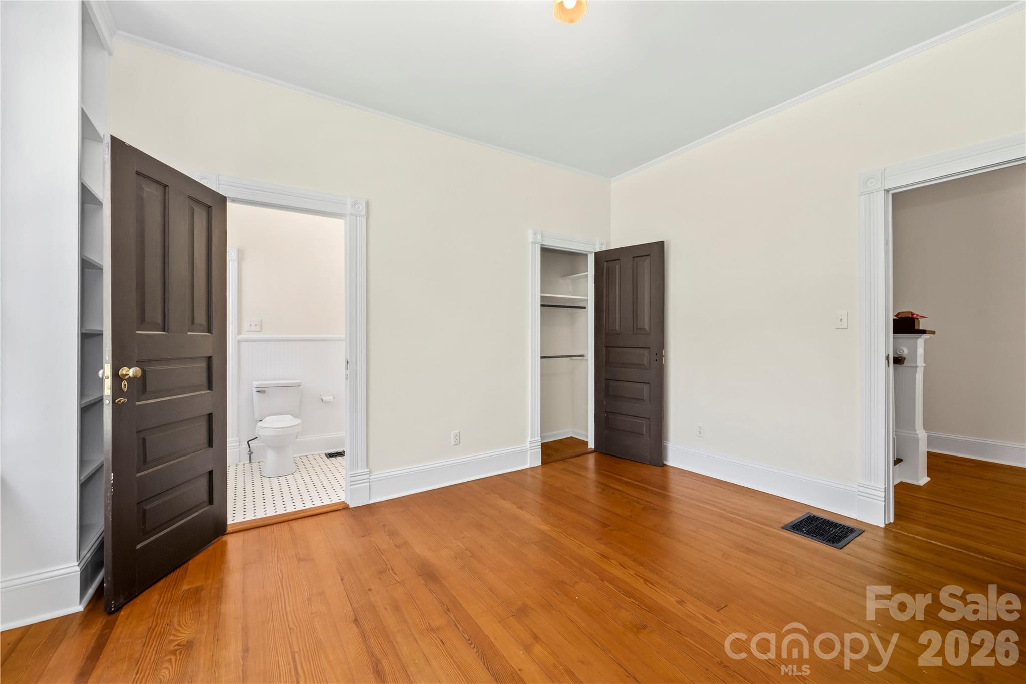 103 Hyde Avenue — Tryon