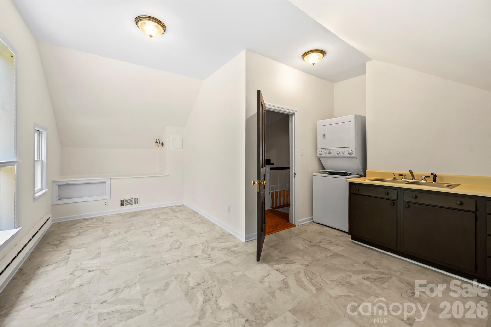 103 Hyde Avenue — Tryon