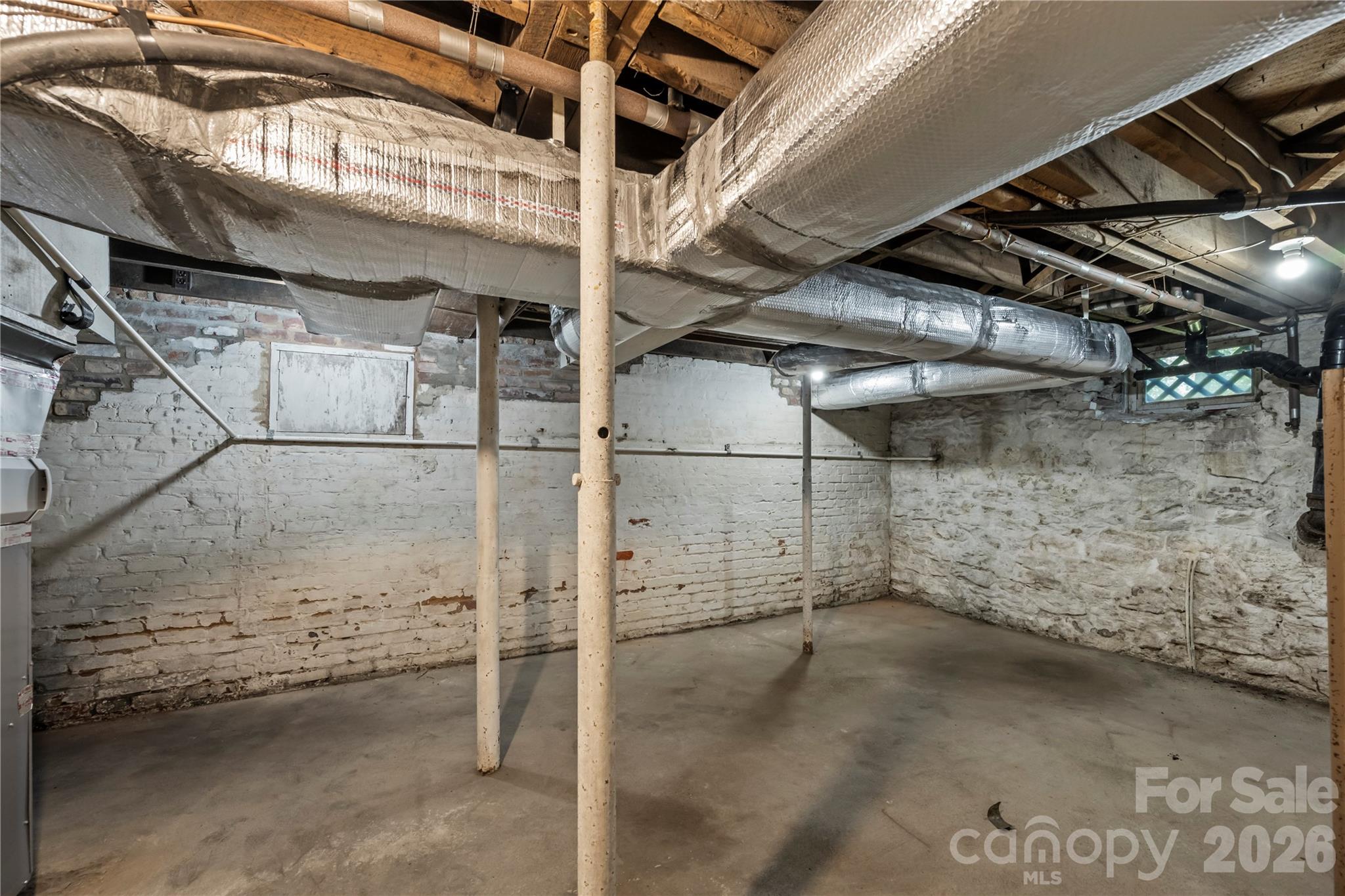 103 Hyde Avenue — Tryon