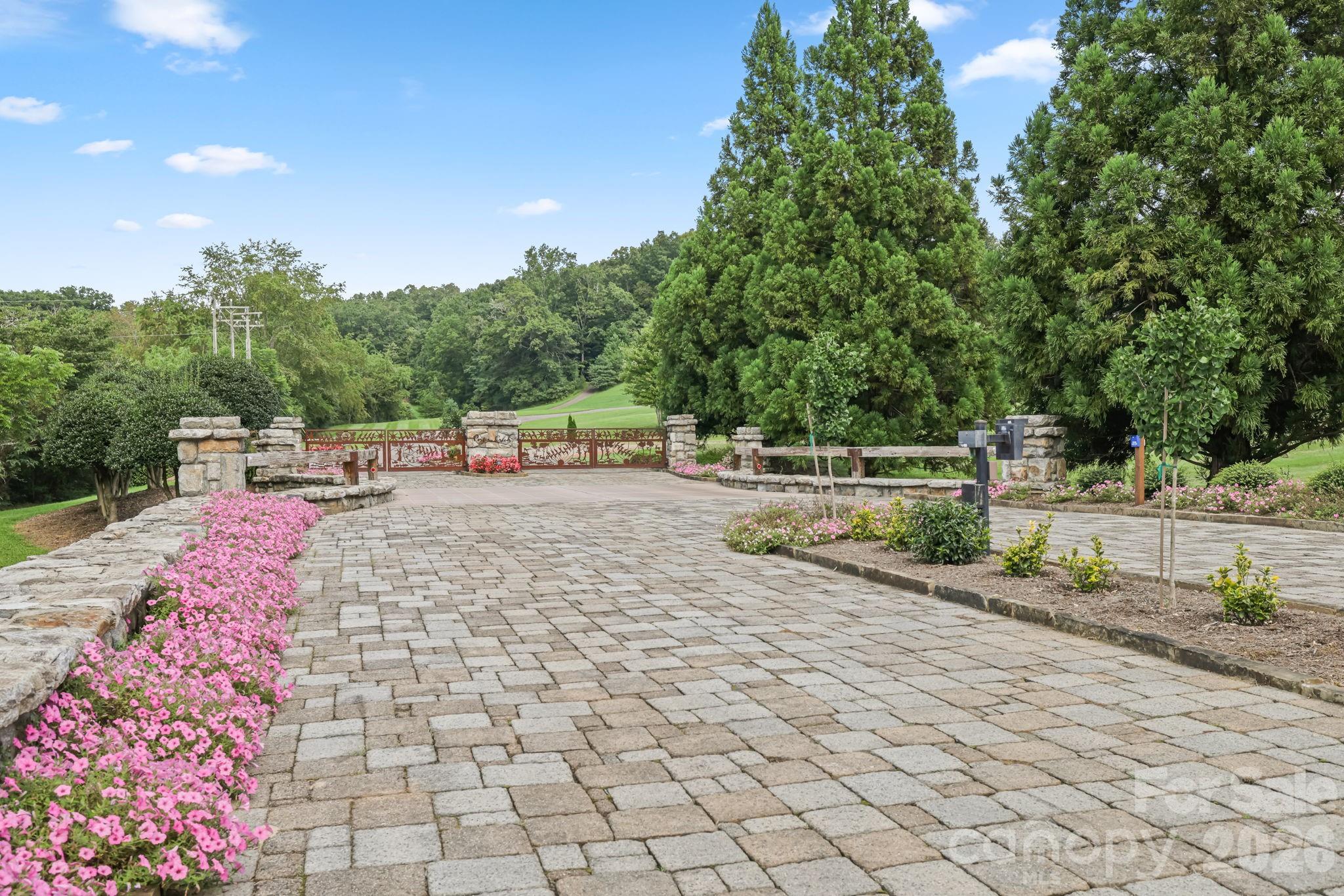 340 Porter Creek Drive — Franklin