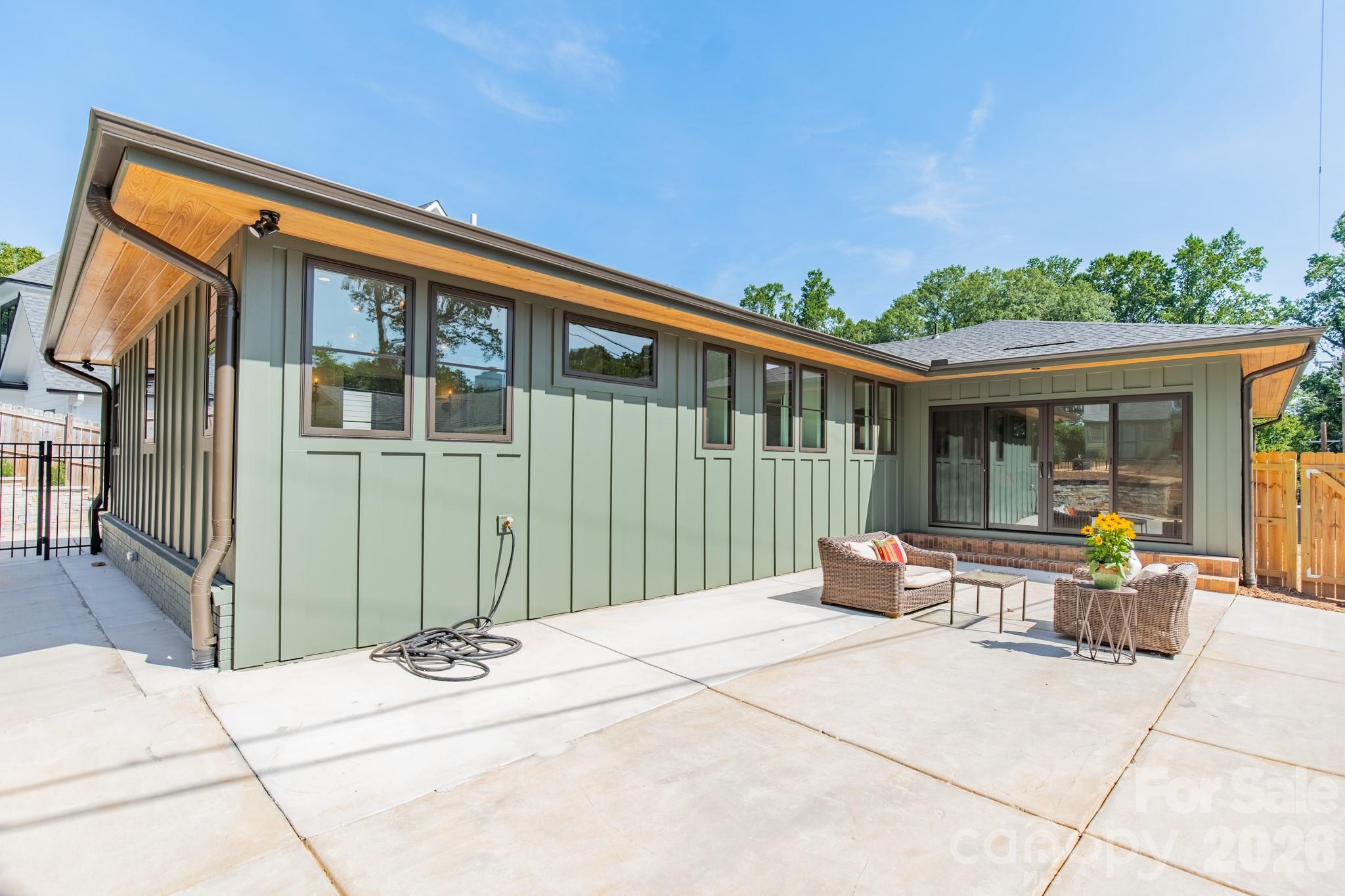 5546 Murrayhill Road — Charlotte