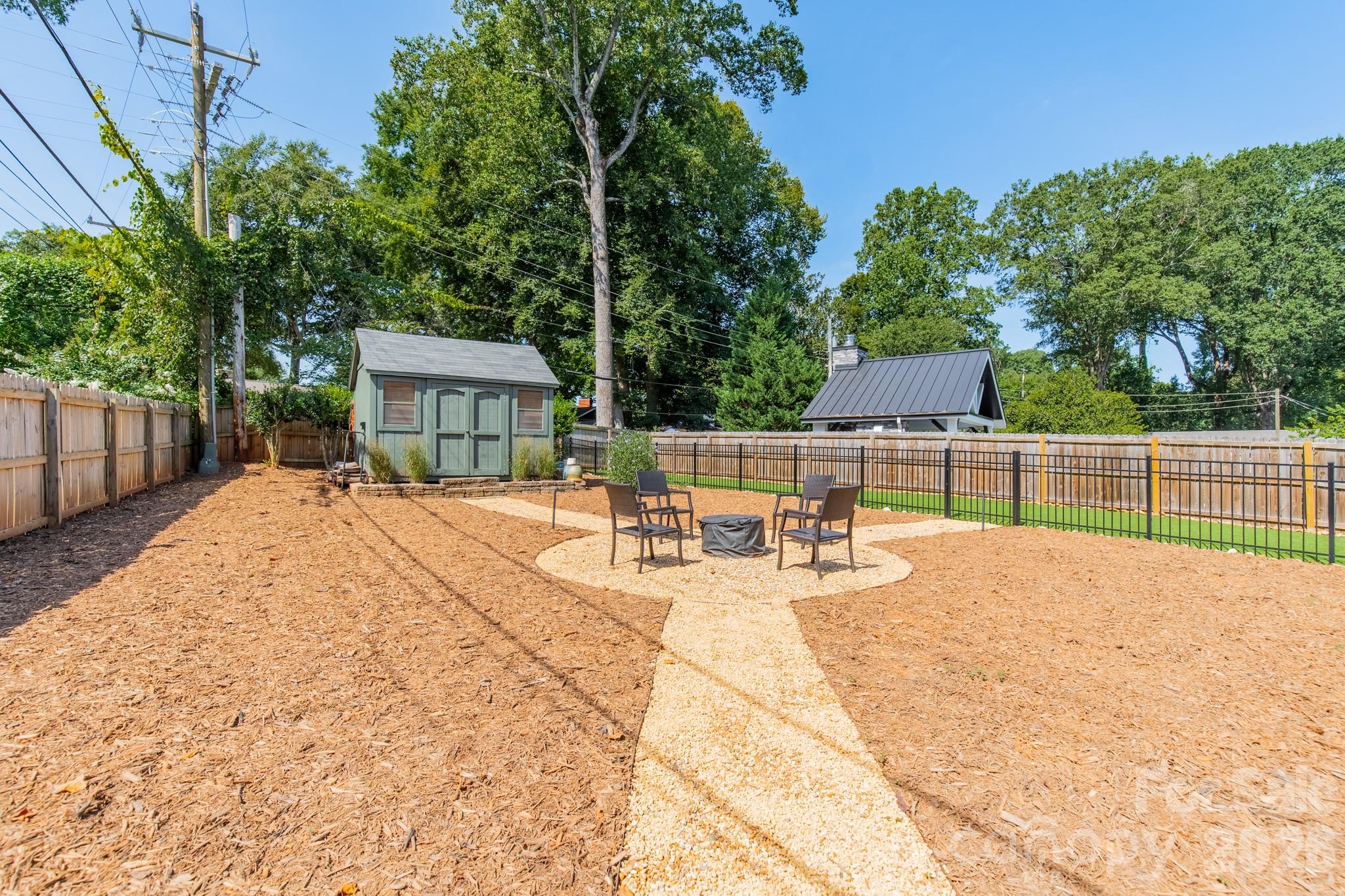 5546 Murrayhill Road — Charlotte