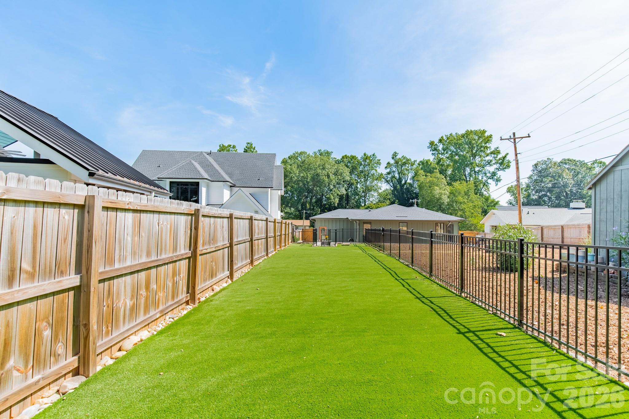 5546 Murrayhill Road — Charlotte