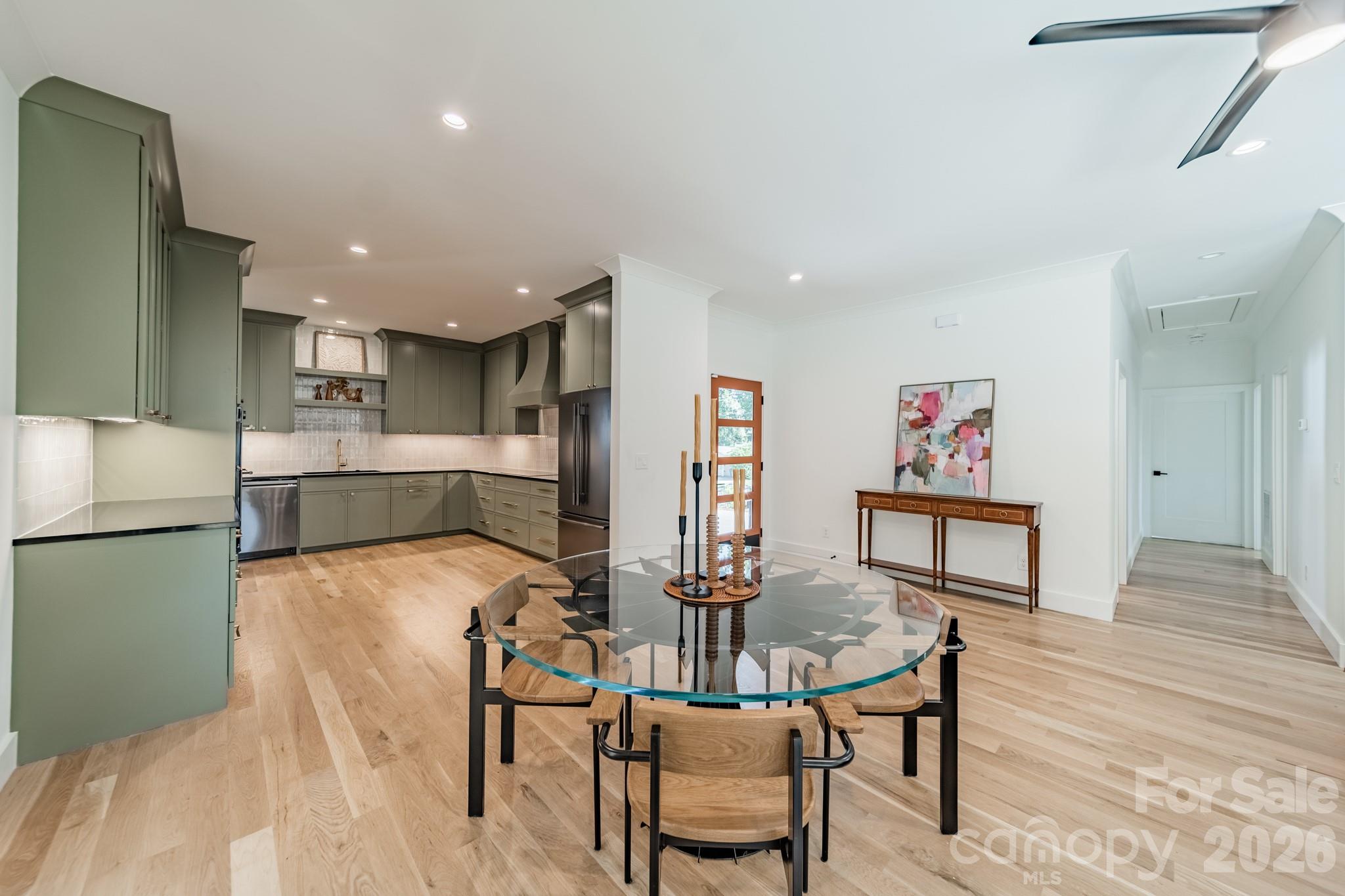 5546 Murrayhill Road — Charlotte