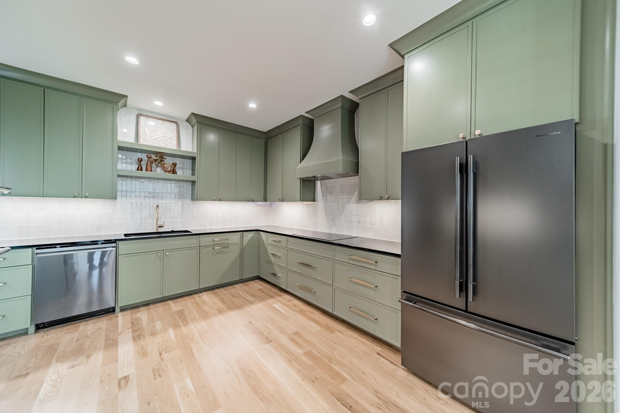 5546 Murrayhill Road — Charlotte