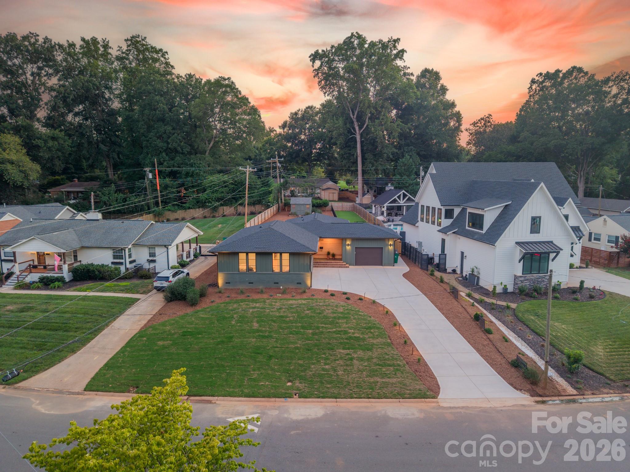 5546 Murrayhill Road — Charlotte